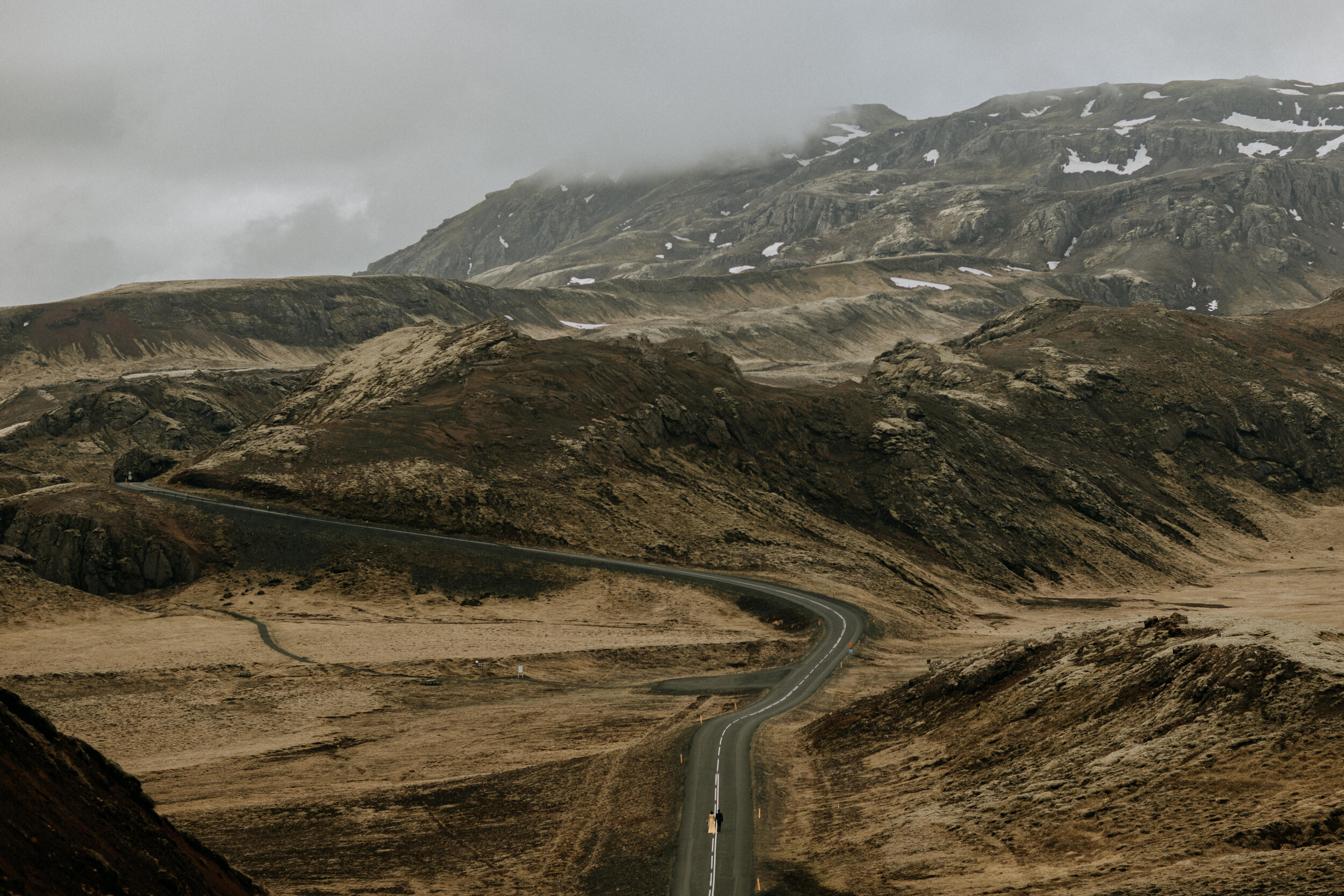 Icelandic highlands elopement photos | extreme elopements iceland 