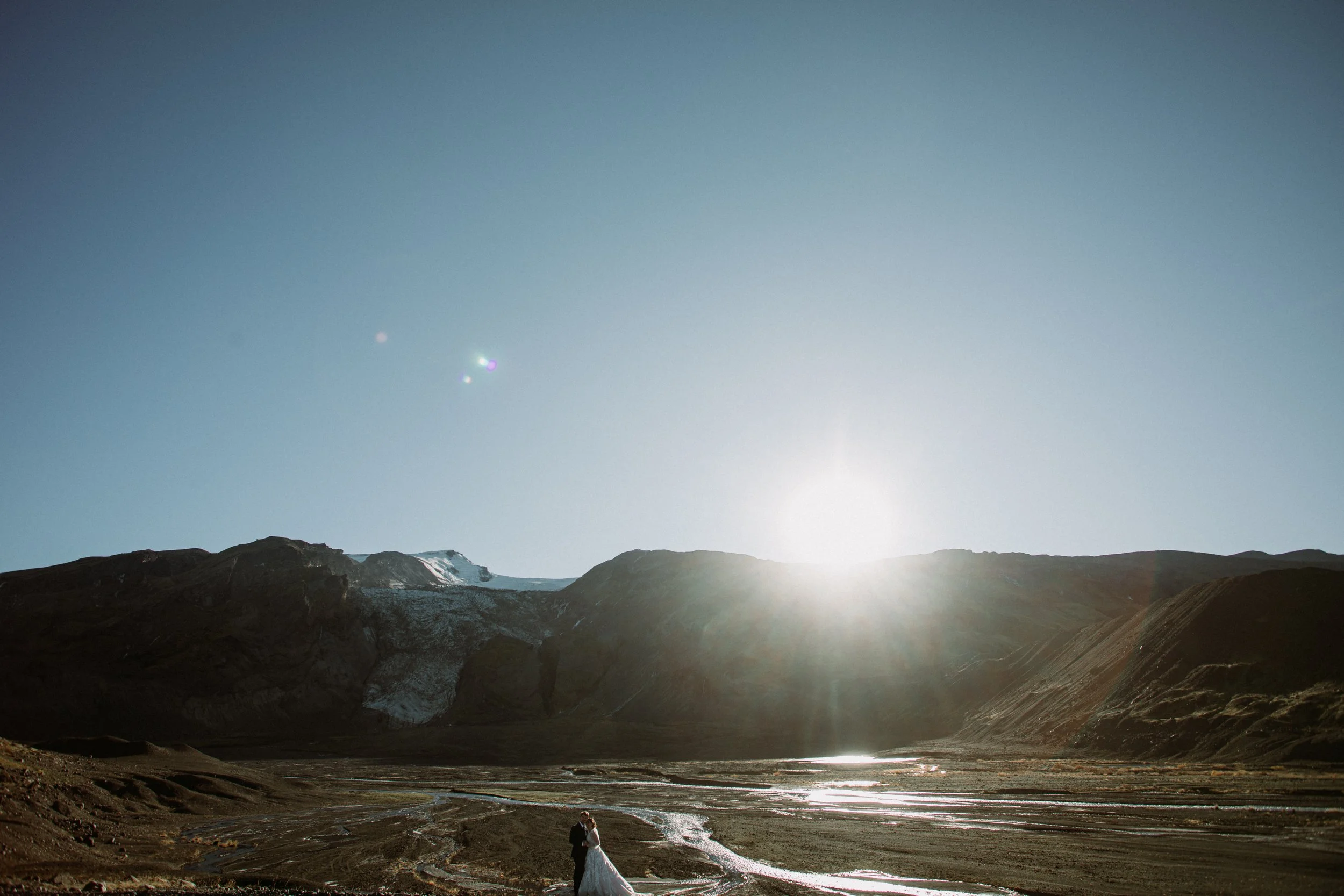 local Iceland elopement photographer &amp; planner