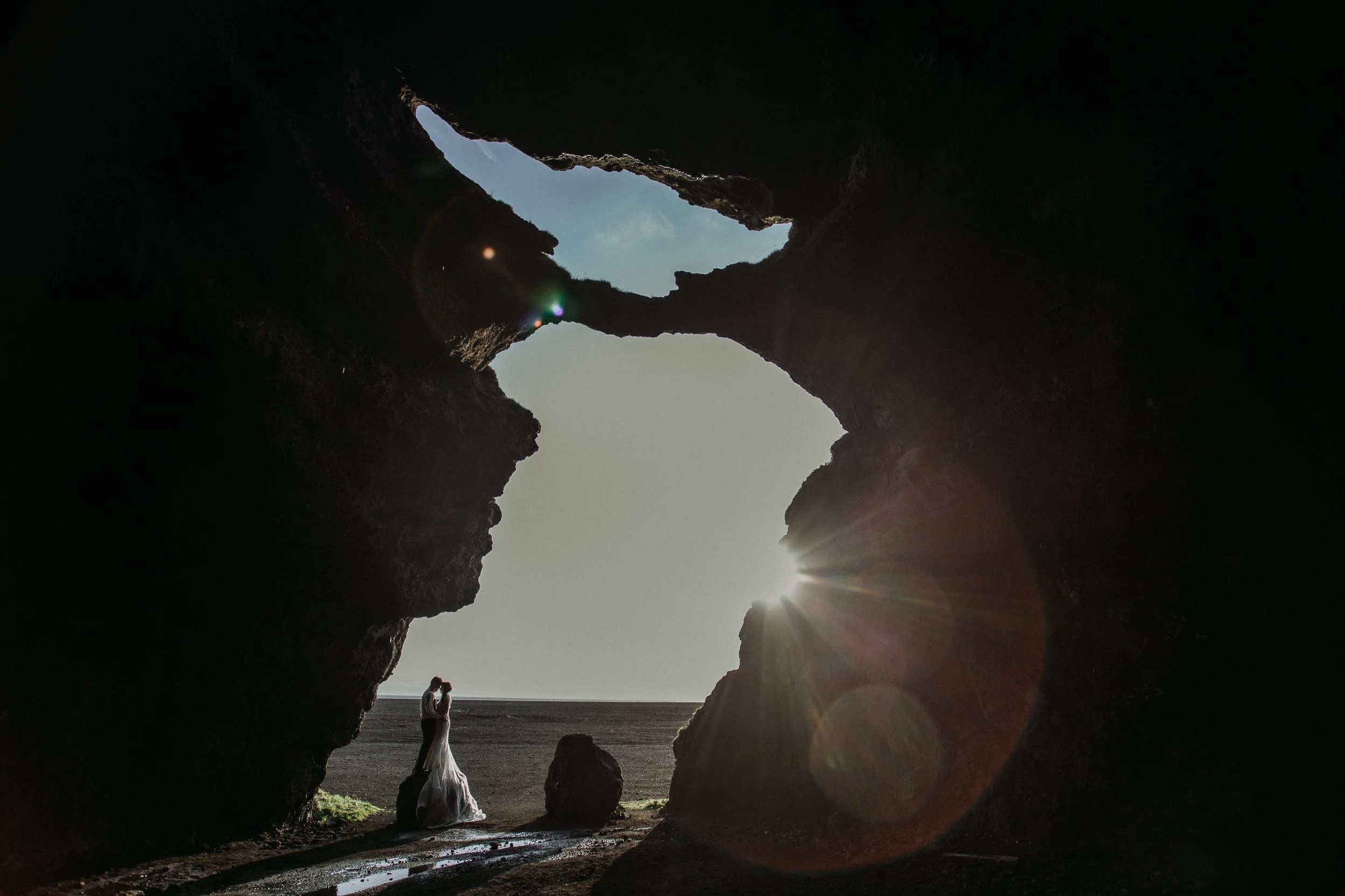 local Iceland elopement photographer &amp; planner