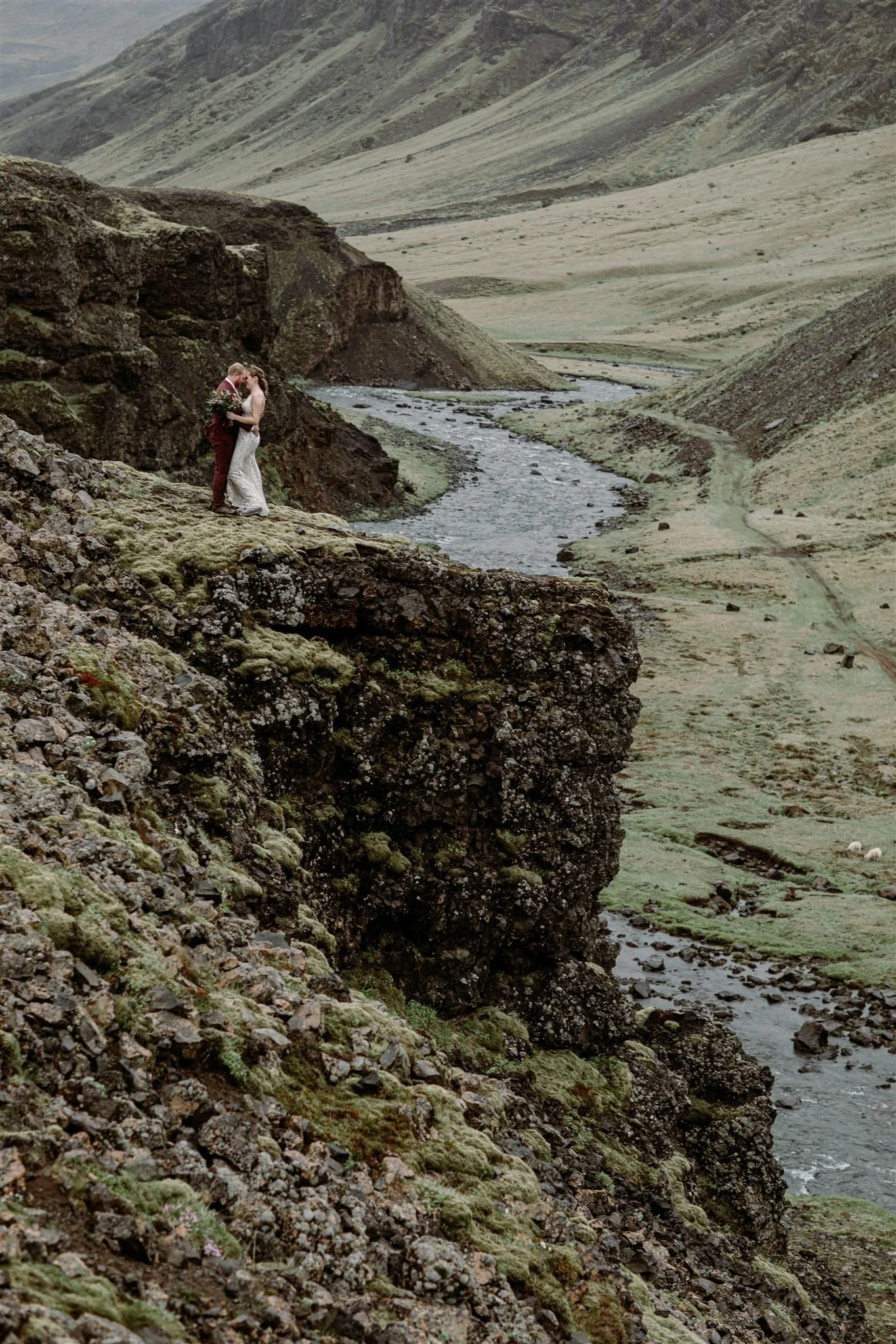 local Iceland elopement photographer &amp; planner