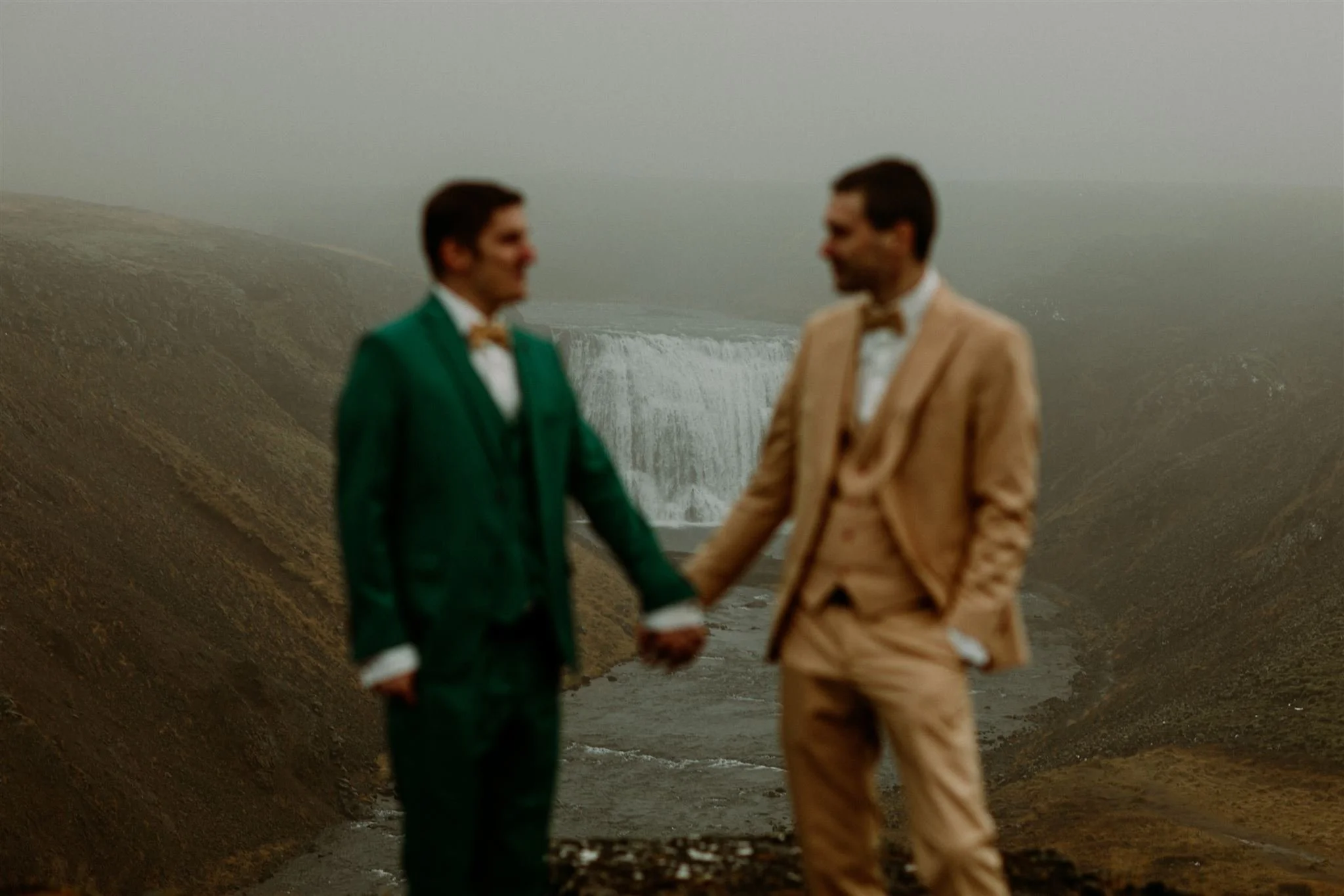 local Iceland elopement photographer &amp; planner