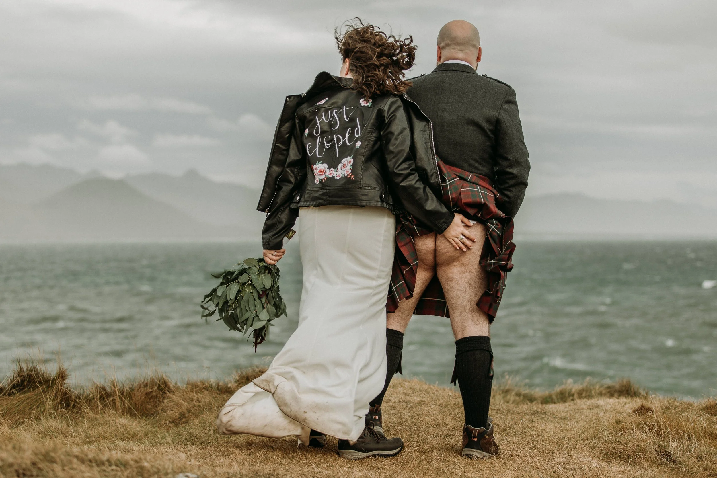 local Iceland elopement photographer &amp; planner