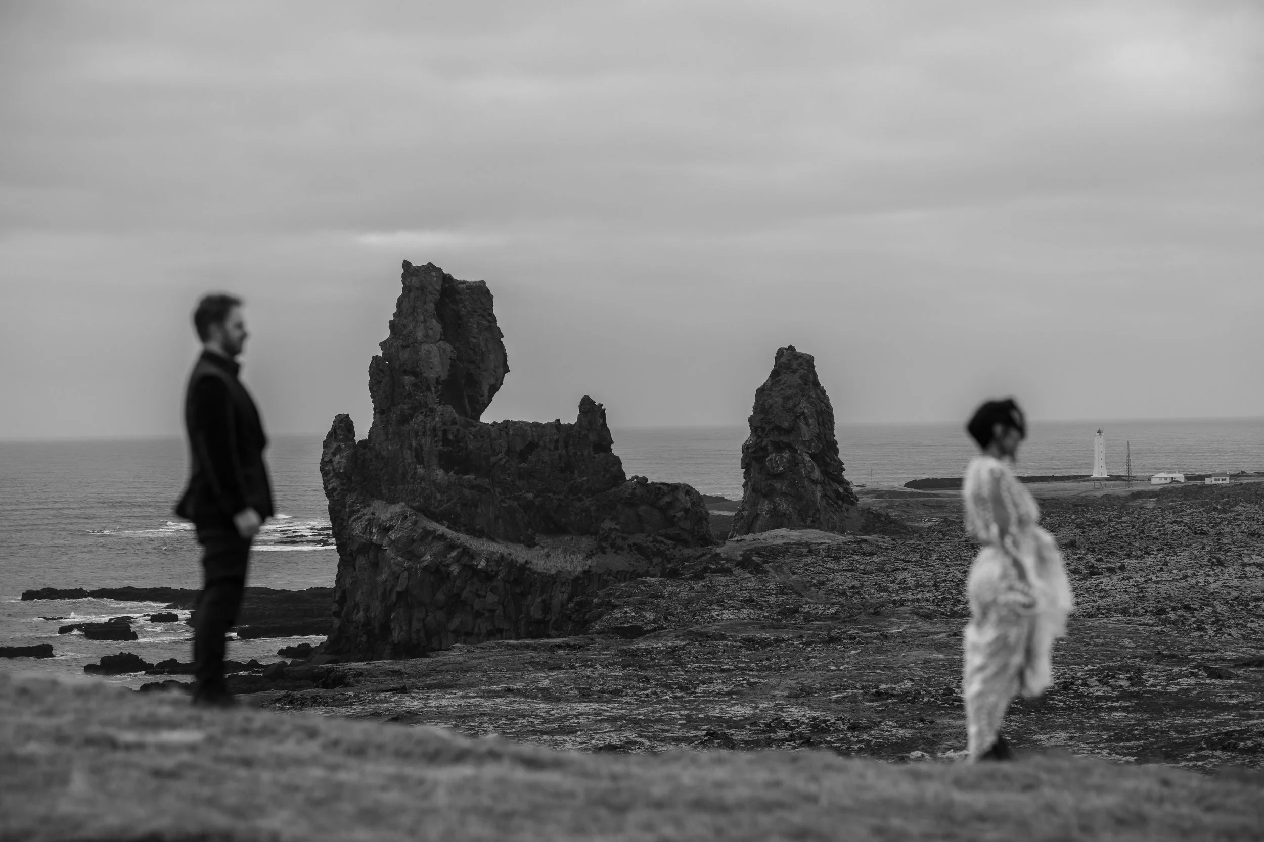 local Iceland elopement photographer &amp; planner