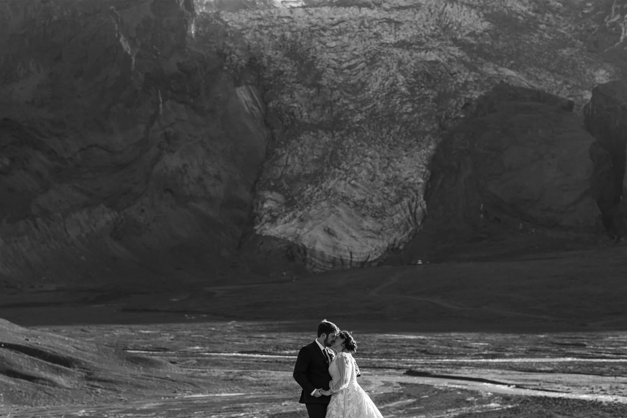 10.12.24-SKYE_AUSTIN-ELOPEMENT-FINAL-545_websize.jpg (Copy)