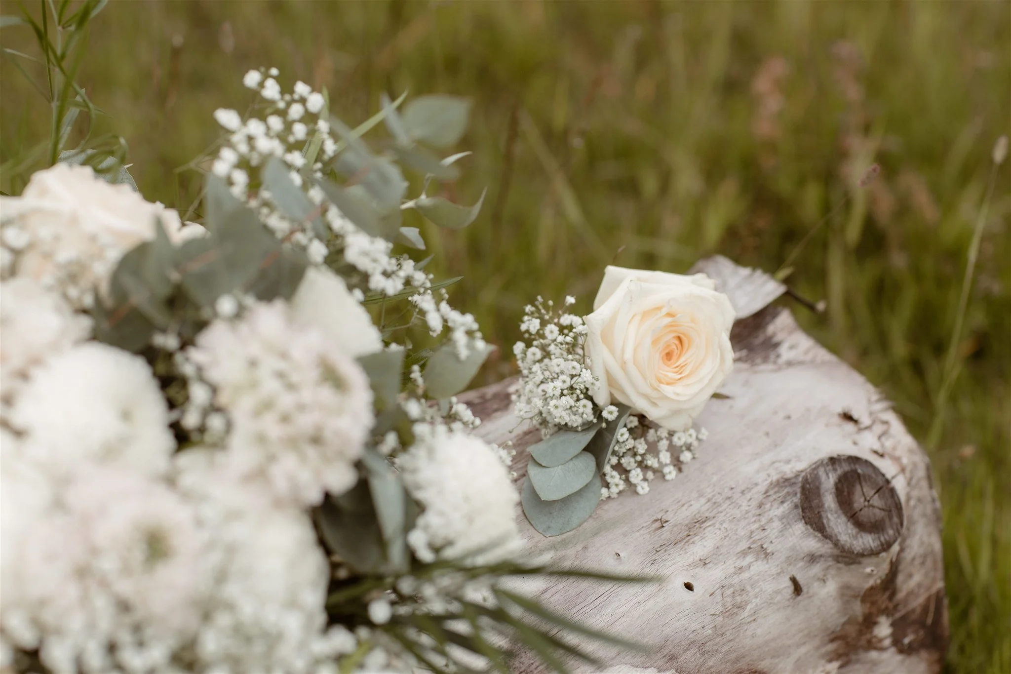 A Private Iceland Highland Summer Elopement in a 4x4 Mountain Truck