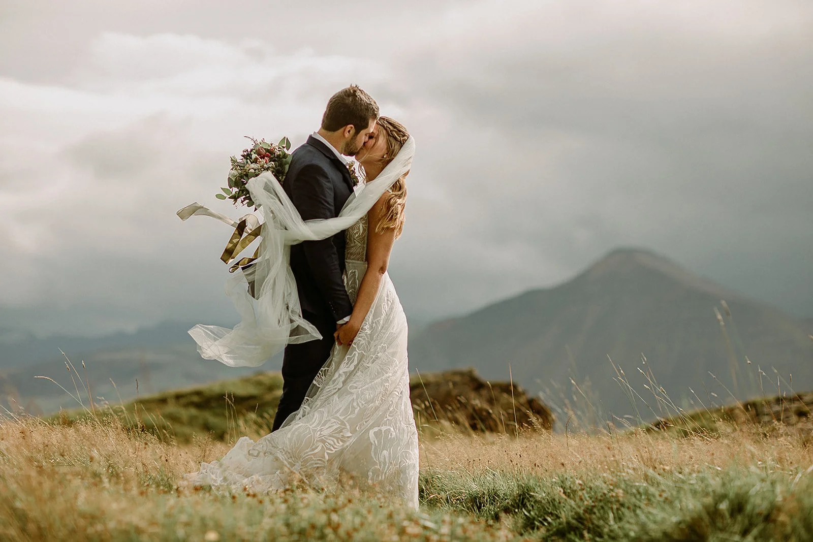 secluded iceland elopement by iceland elopement planner Steph zakas