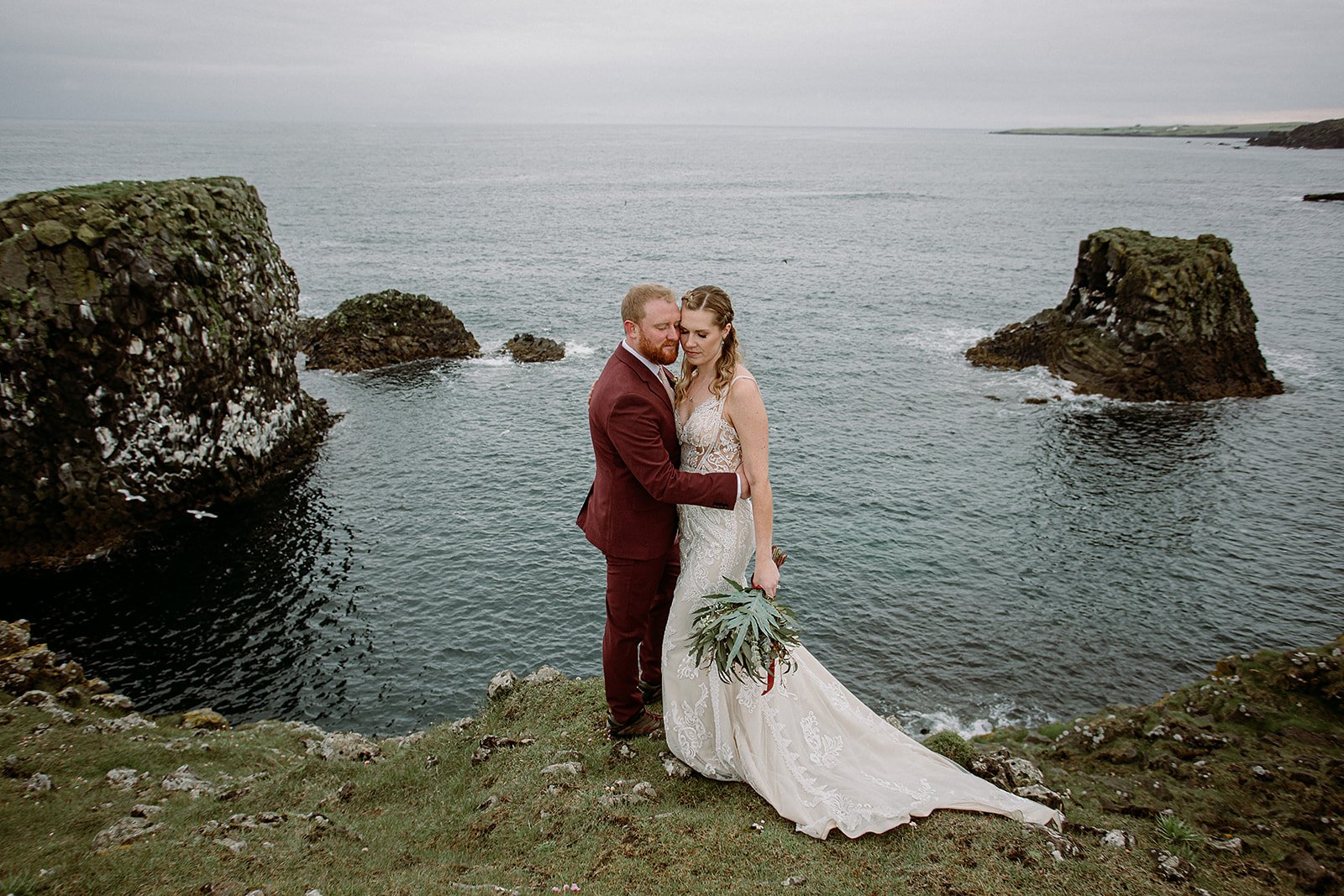 private iceland elopement on sea cliff by iceland elopement photographer Steph zakas