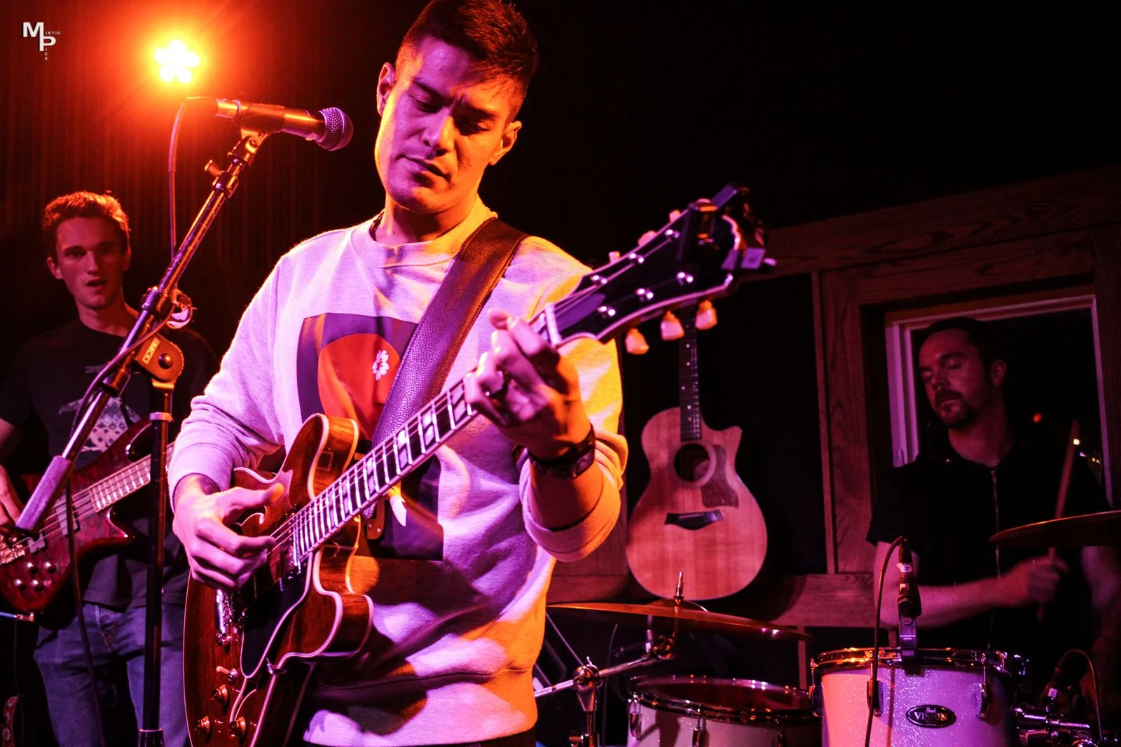 Listen to "Rain" by Portland Based Soul Artist and Guitarist Salvatore Manalo