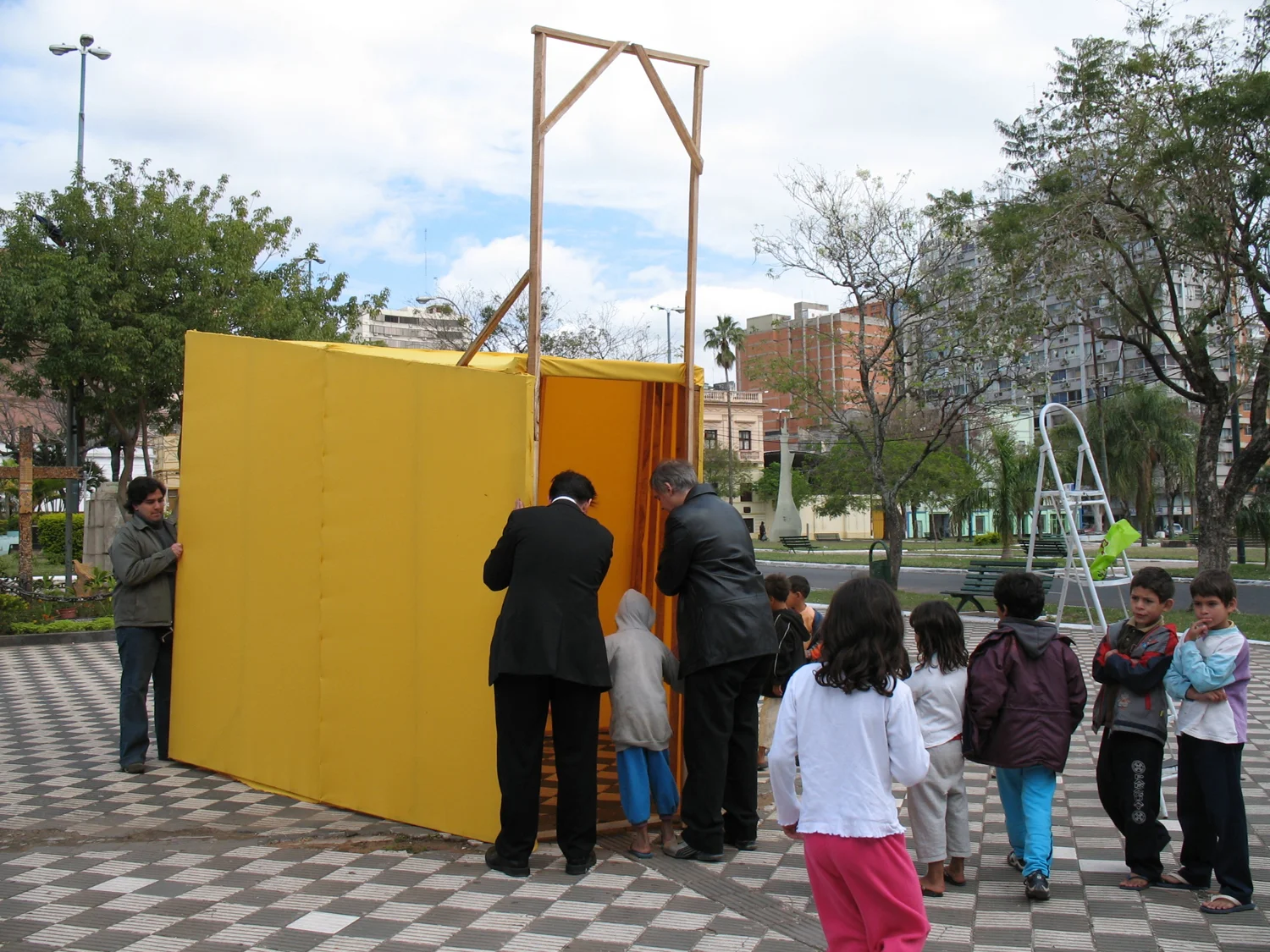 Installing the School in Asunción