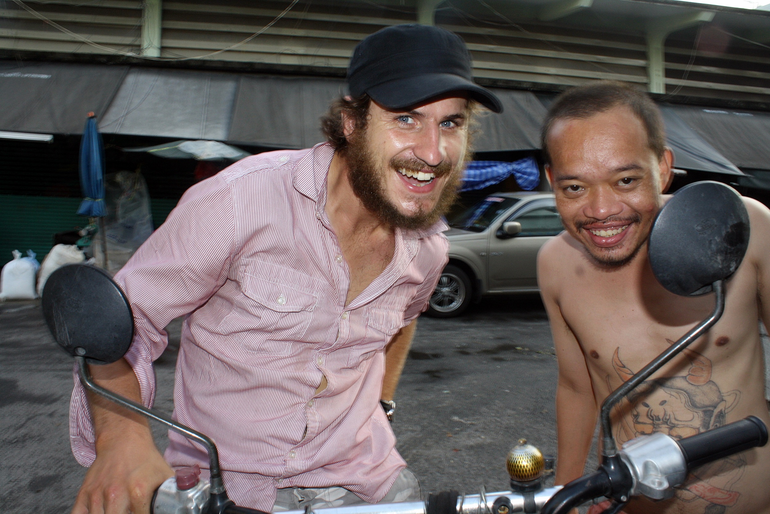 35. Making friends, Bangkok, Thailand.JPG