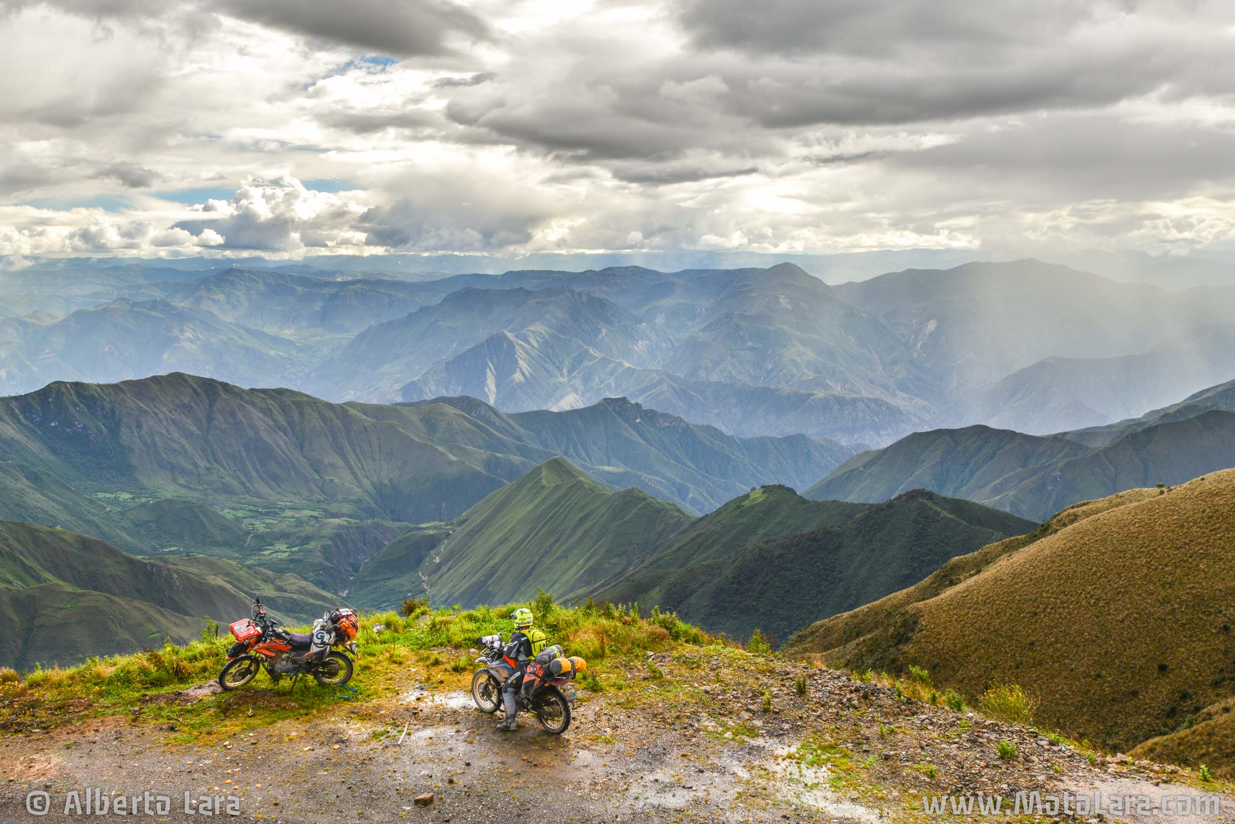 Calla Calla Pass near Leimebamba, Amazonas.jpg