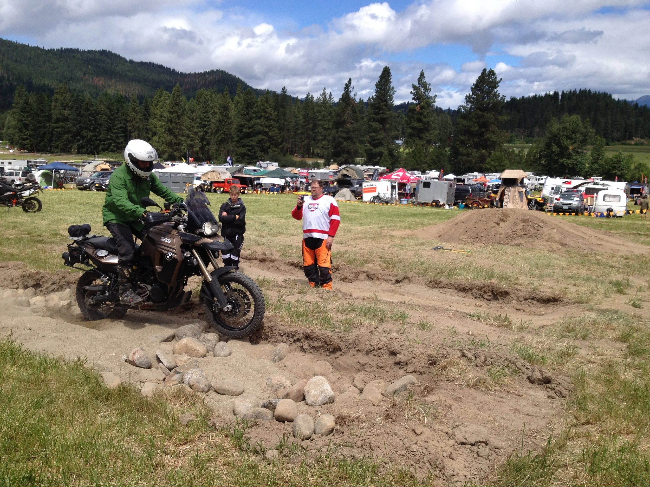 Motorcycle Accidents - Important Tips on How to Handle A Collision / Rider Skills: Wheel Slip