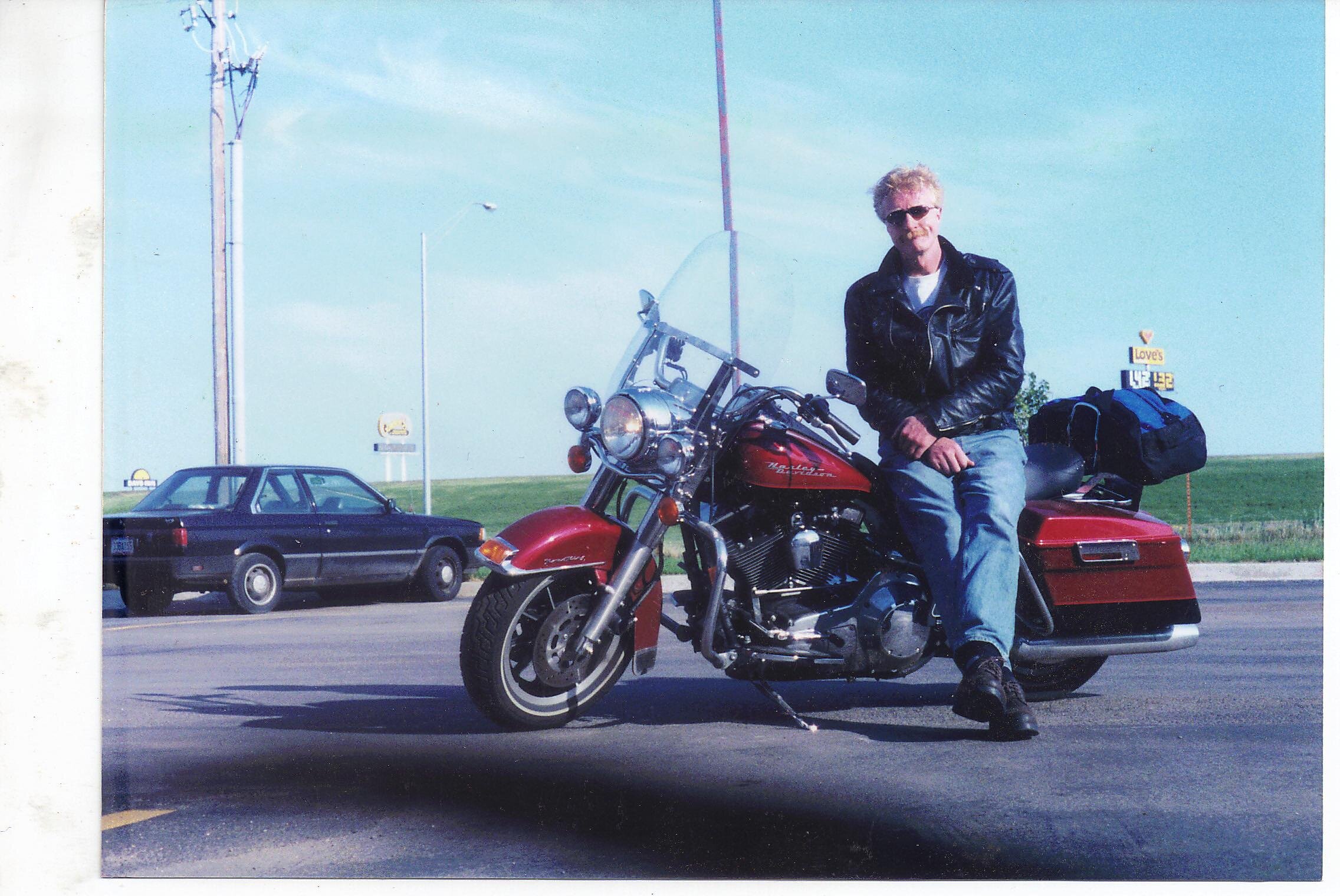  Geoff Hill: Harley Road King - Route 66 