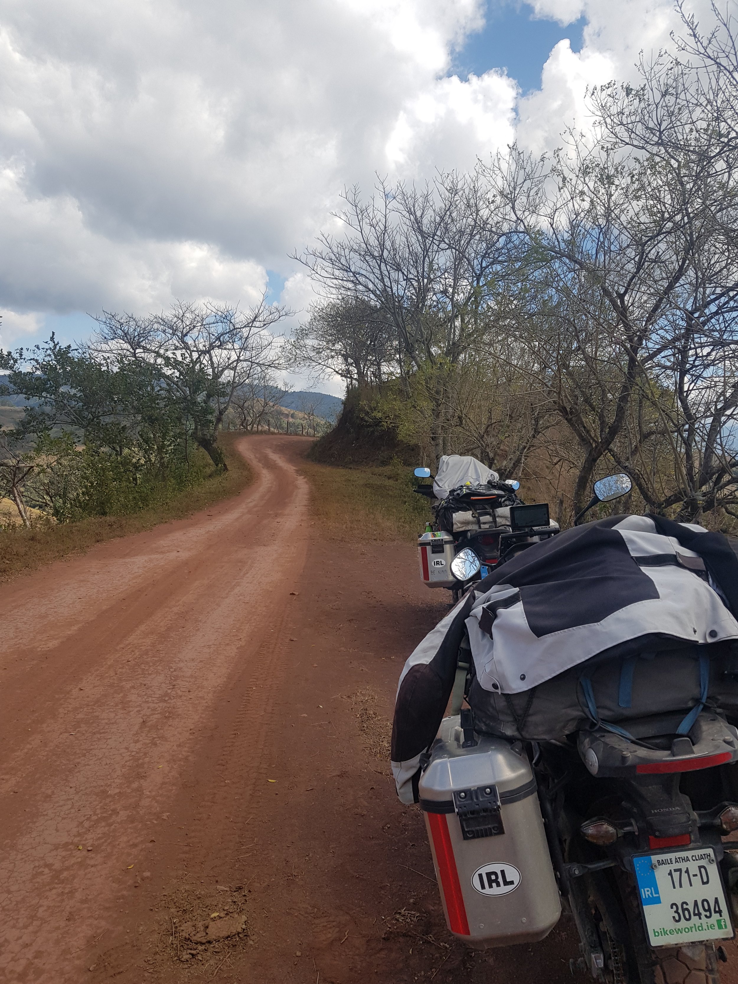  Really remote dirt road in Honduras. 