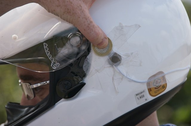  The external pressure sensor on the helmet. 