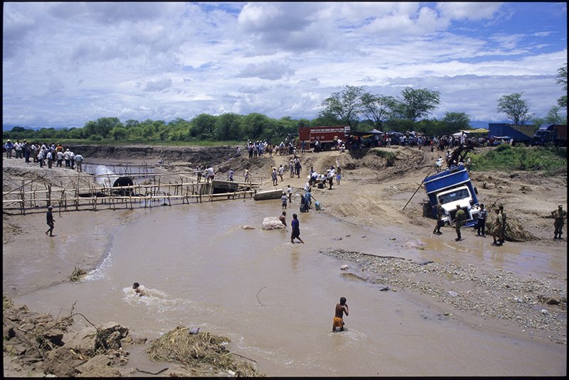  Image: Grant Johnson - Washed out bridge, Peru 