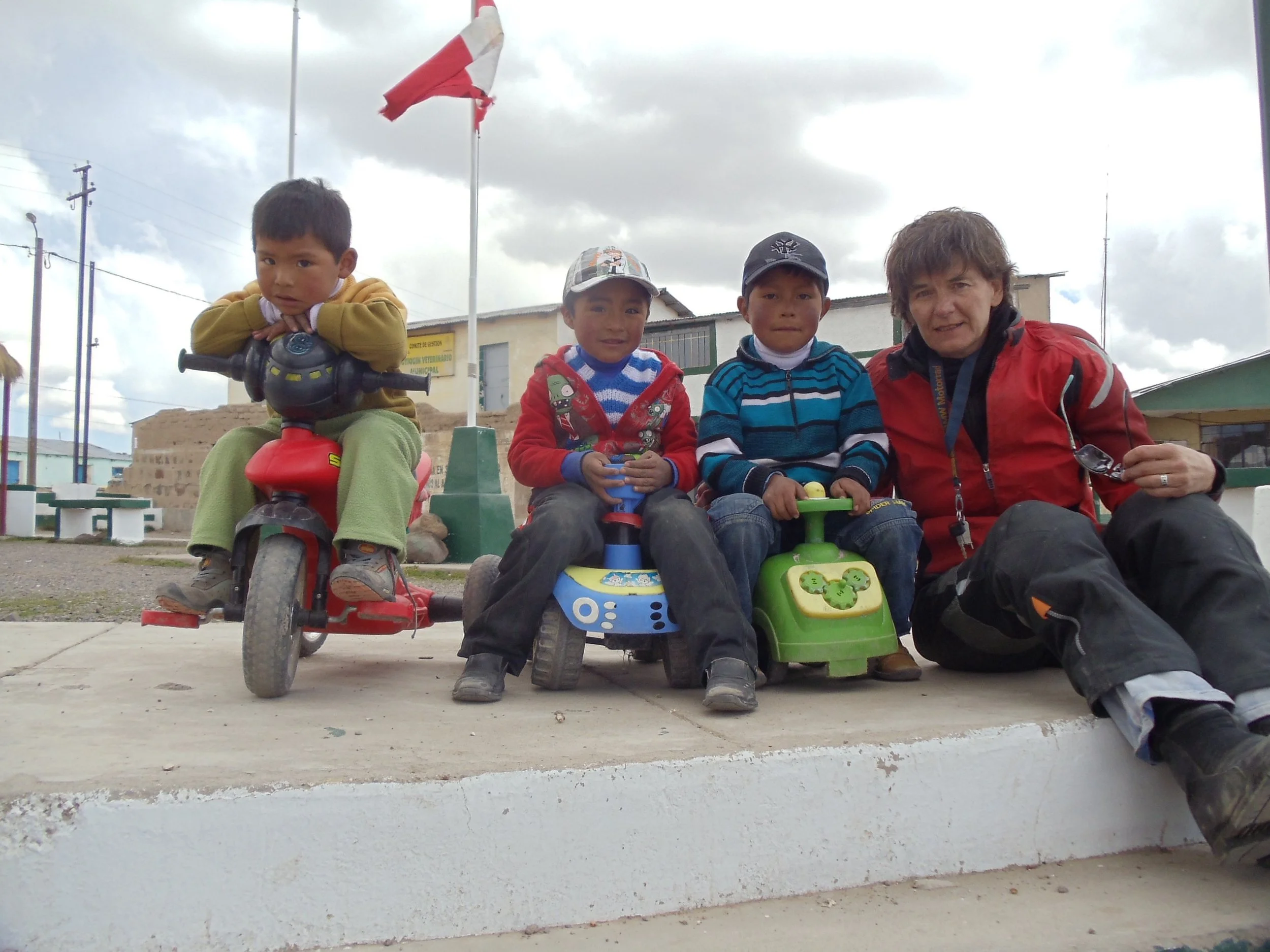  Elisa Rosales in Peru 