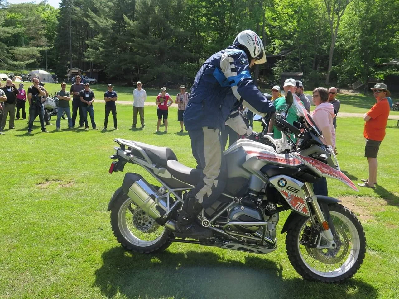RIDER SKILLS: 5 Different Methods For Turning a Motorcycle Around