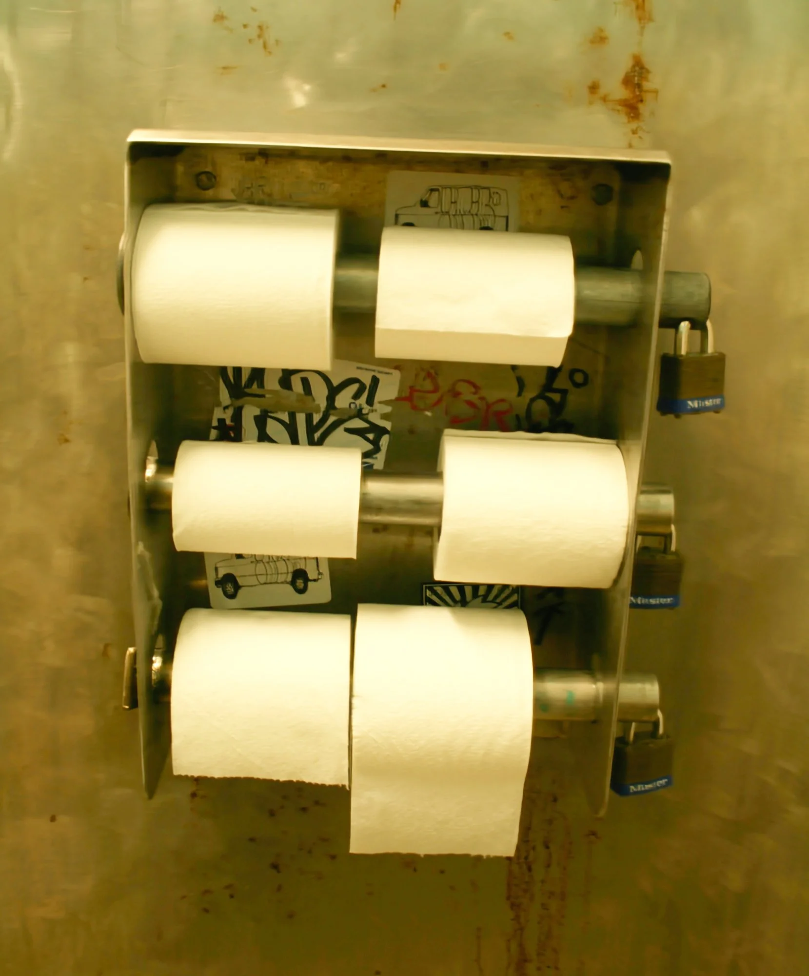  Photo: Sam Manicom — Always carry plenty of toilet paper 