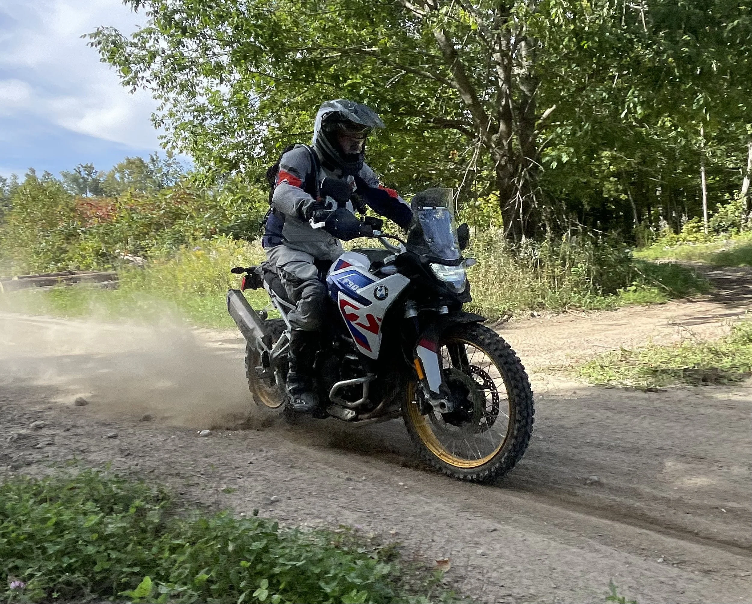 Clinton-Smout-Adventure-Rider-Radio-Rider-Skills-maximum-braking-6.jpeg