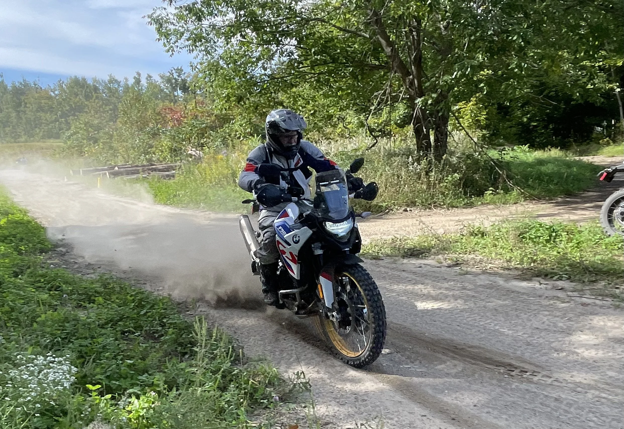 Clinton-Smout-Adventure-Rider-Radio-Rider-Skills-maximum-braking-7.jpeg