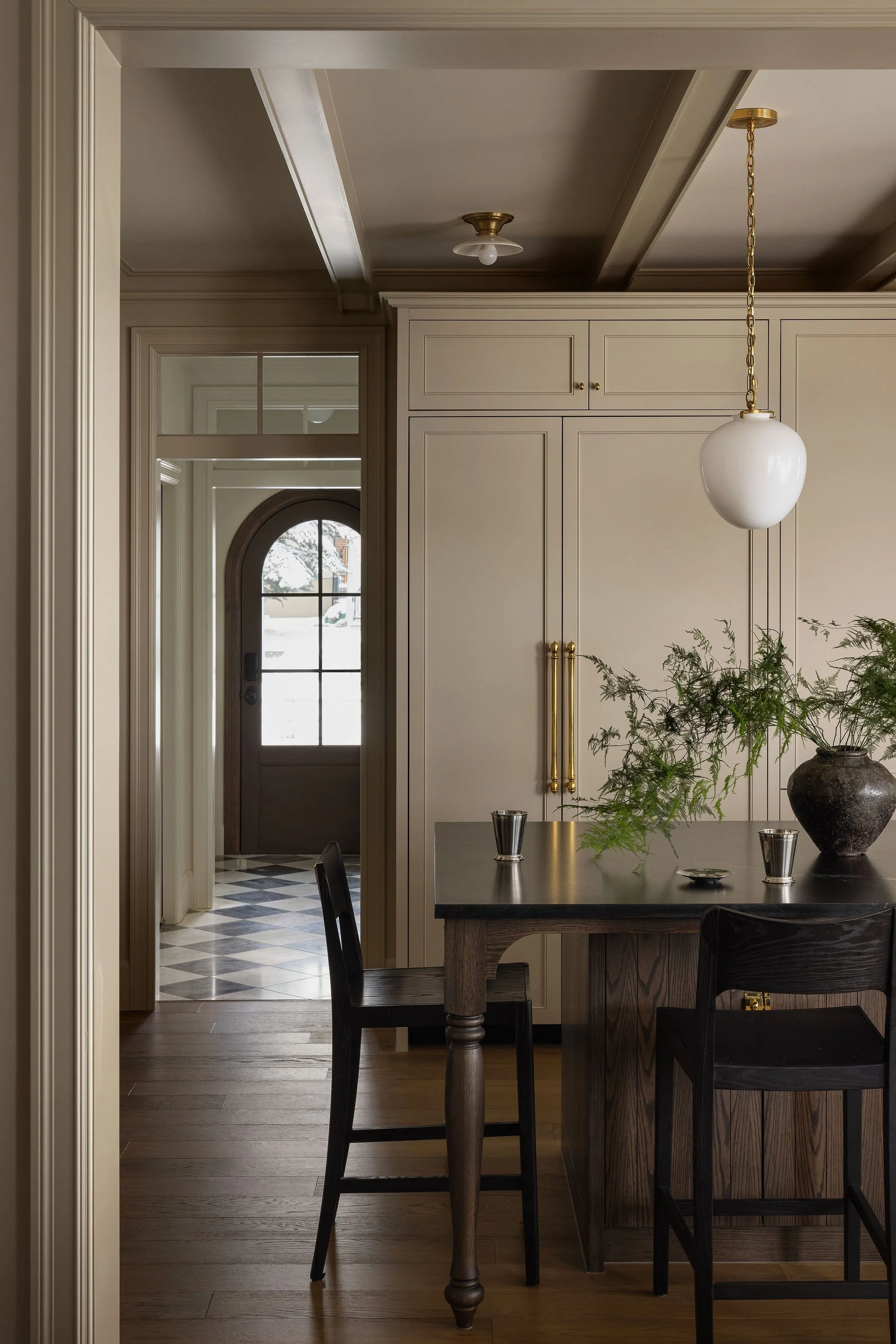We build beautiful, custom homes for everyday living. 