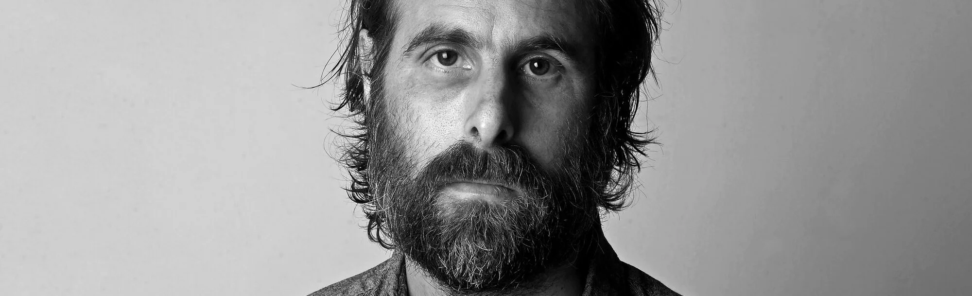 L’utopia soffocante delle narrazioni. Conversazione con Rick Alverson