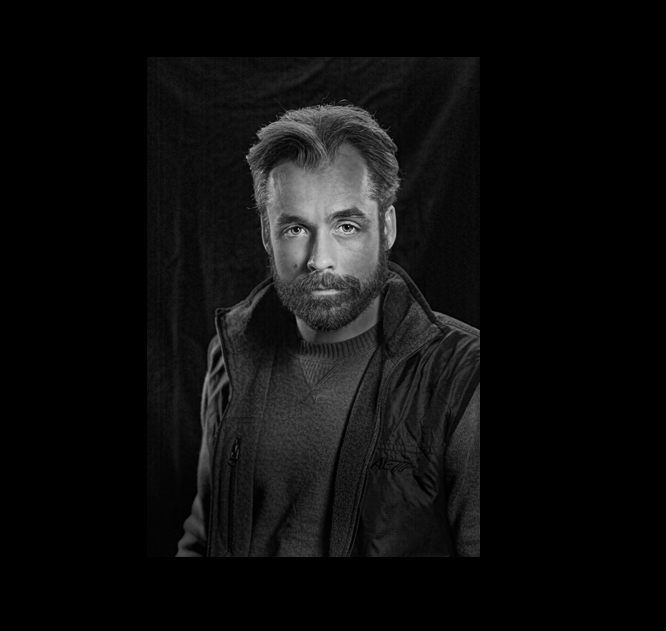 Alexander Milligan has been a photographer in New York for the past ten years. He began taking pictures with a old range finder his father gave to him. At the age of 18 he was featured in his first gallery exhibit in Hudson Valley, NY. His passion for creative expression through his camera lens led him to New York City. Alexander has a strong film background stemming from his time as a color printer and drum scanner. During that period he also attended and graduated from the Fashion Institute of Technology. After creating several covers for Time Out NY, his work quickly spread into the pages of InStyle, Bergdorf Goodman Magazine, and Vogue. Beyond editorial work he has also produced images for advertising and e-commerce clients such as Le Metier De Beaute and Brian Atwood. Most recently Alex has expanded his portfolio to include commercial video capture. From conception to post production his work continues to redefine creative innovation of ideas while maintaining a uniquely bold style. You can reach Alex at alex@alexandermilligan.com