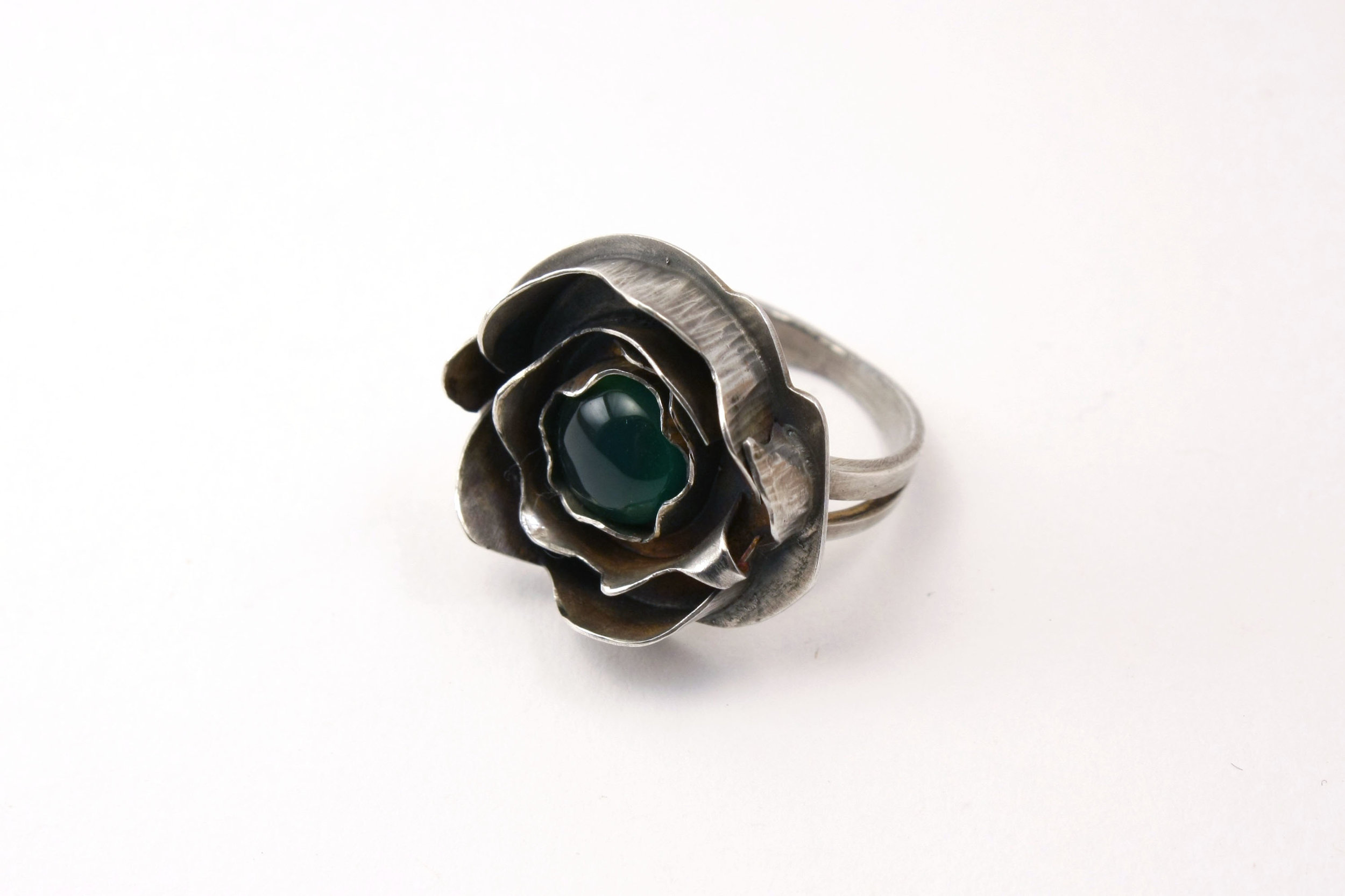 GREEN ROSE_SIZE7_2.jpg