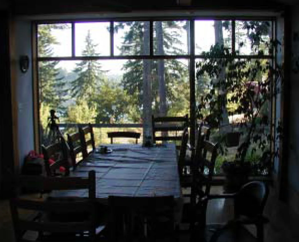 3169 POINT WHITE DRIVE INTERIOR 03.jpg