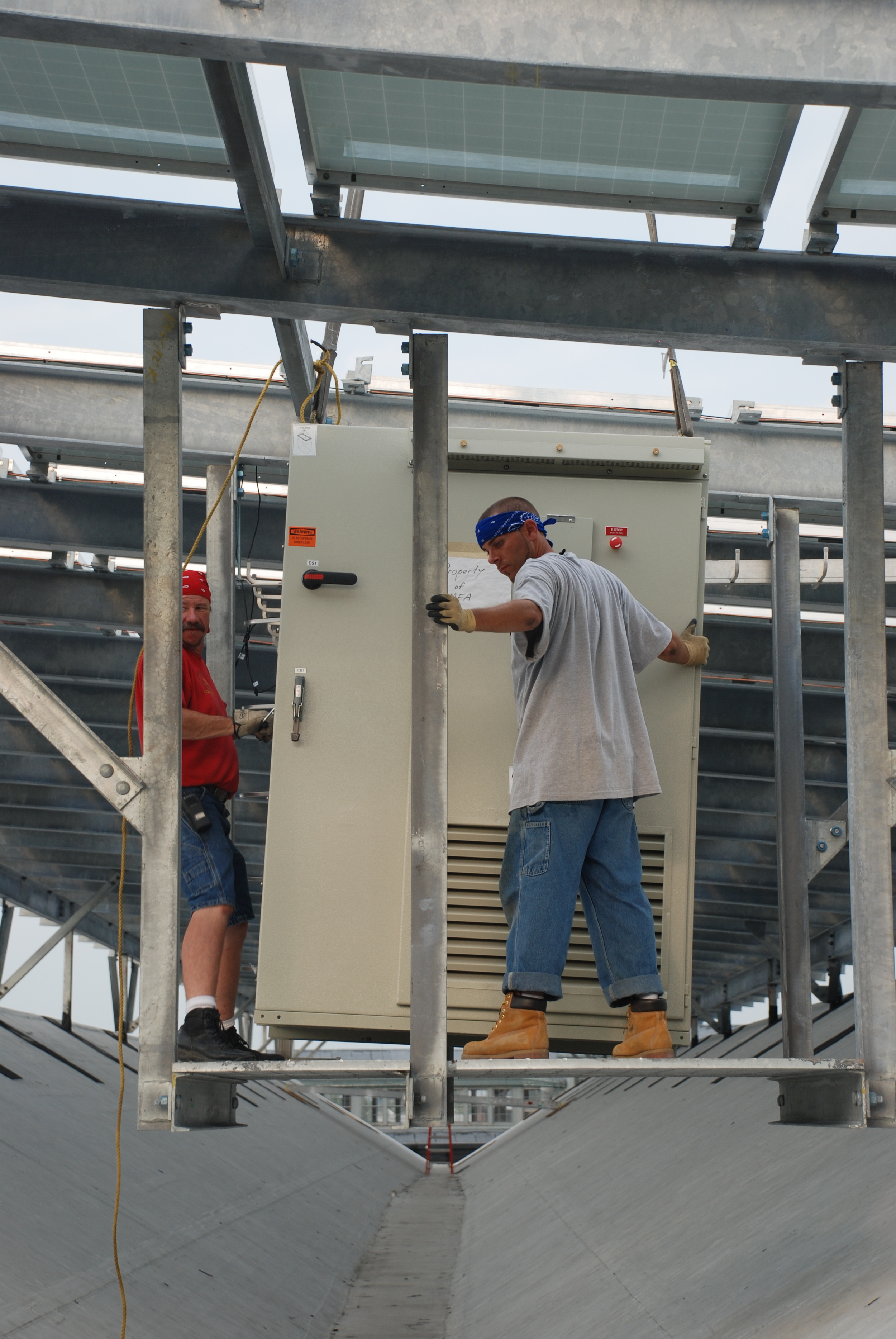 Figure 19: Suspending the 3600 lb. Inverter above the roof allowed for good, close electrical adjacency of the dc circuitry.
