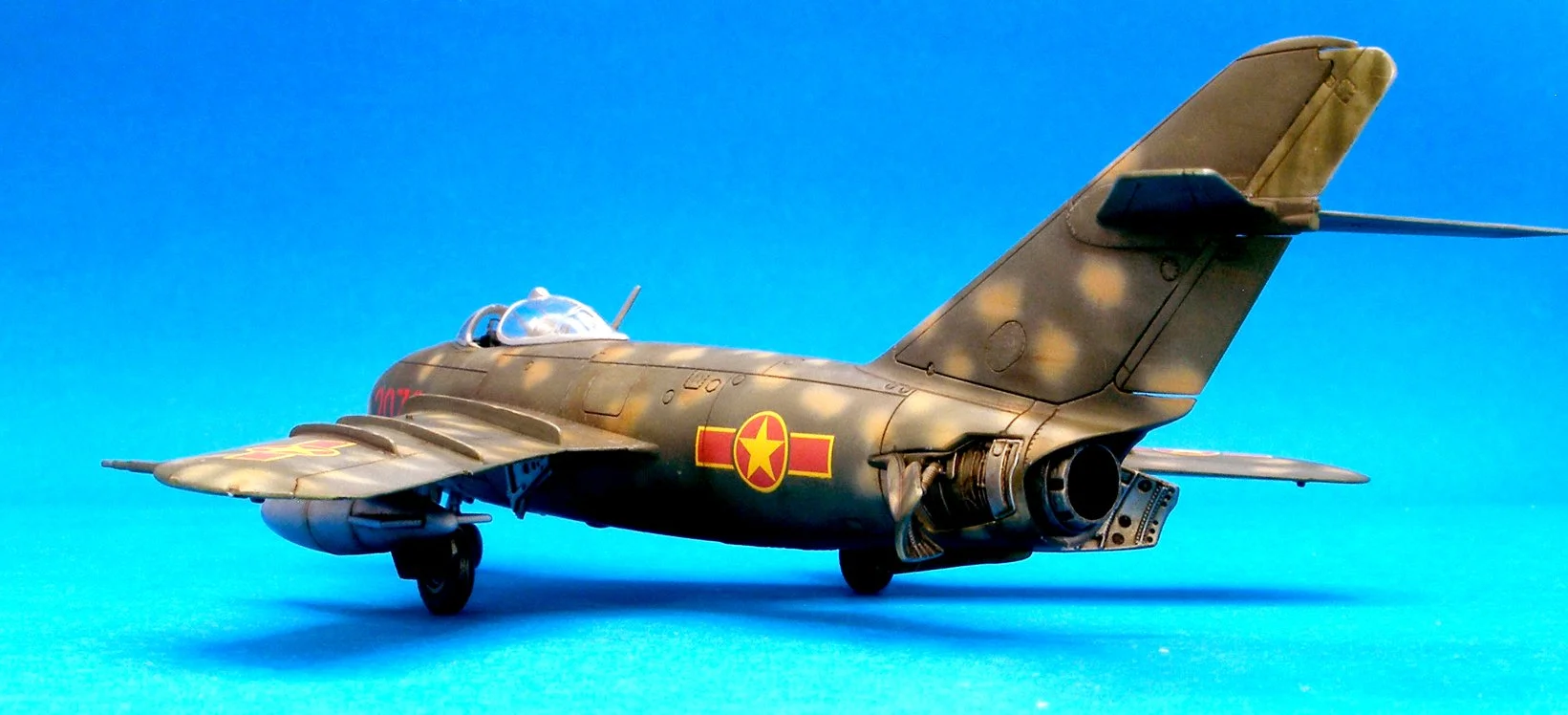 MiG1725.jpg