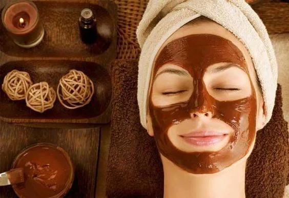 Pamper your skin with a mask that's good enough to eat!