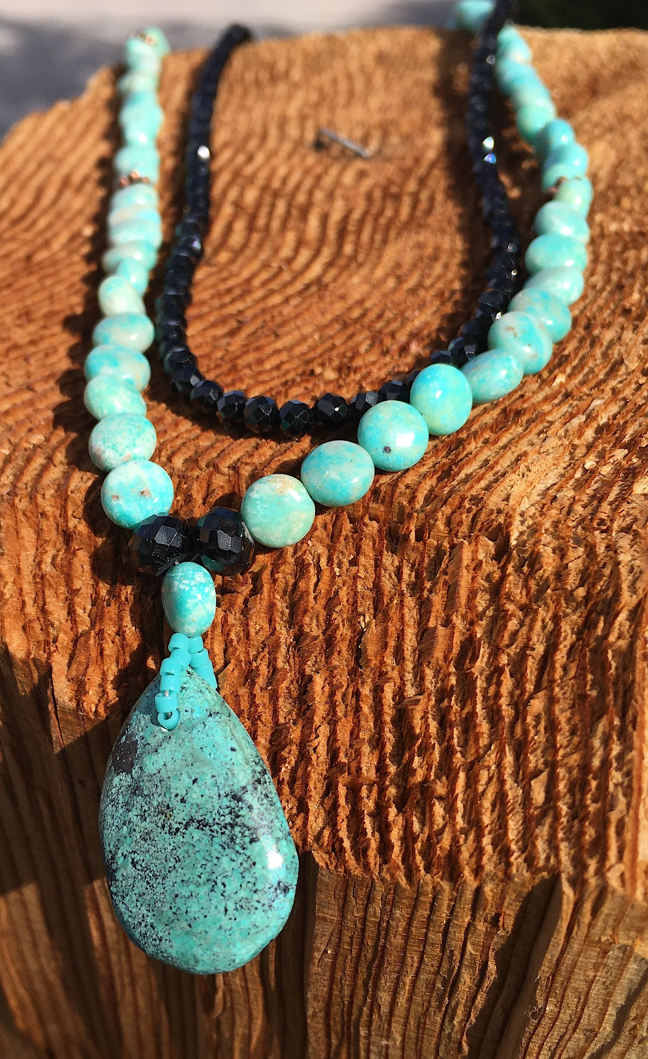 Turquoise Trail on post close up.JPG