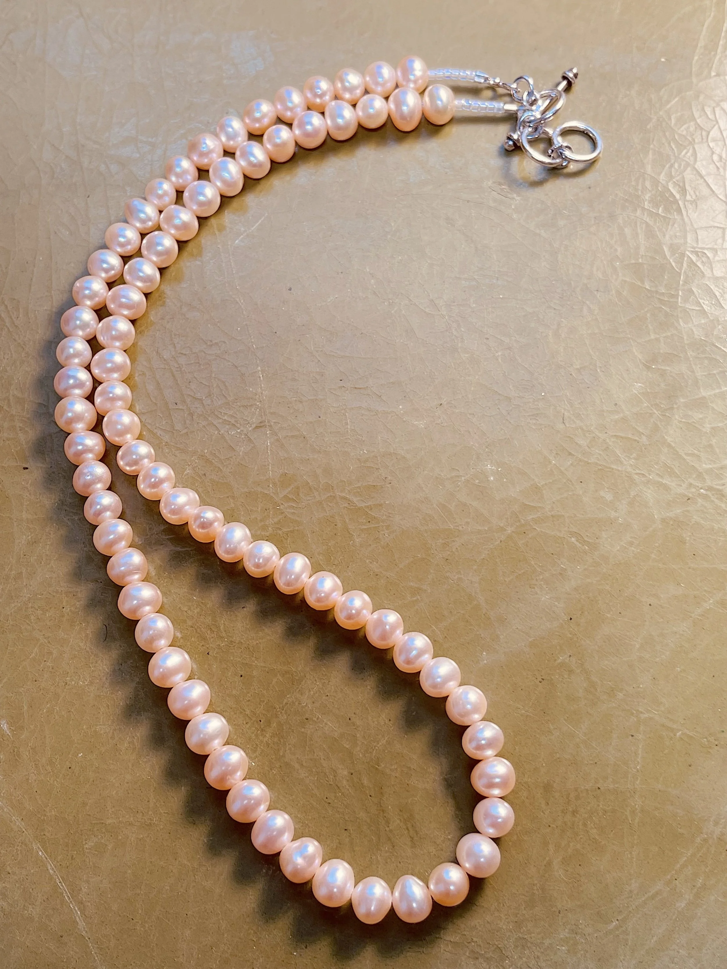 Peach Pearls curved.jpg