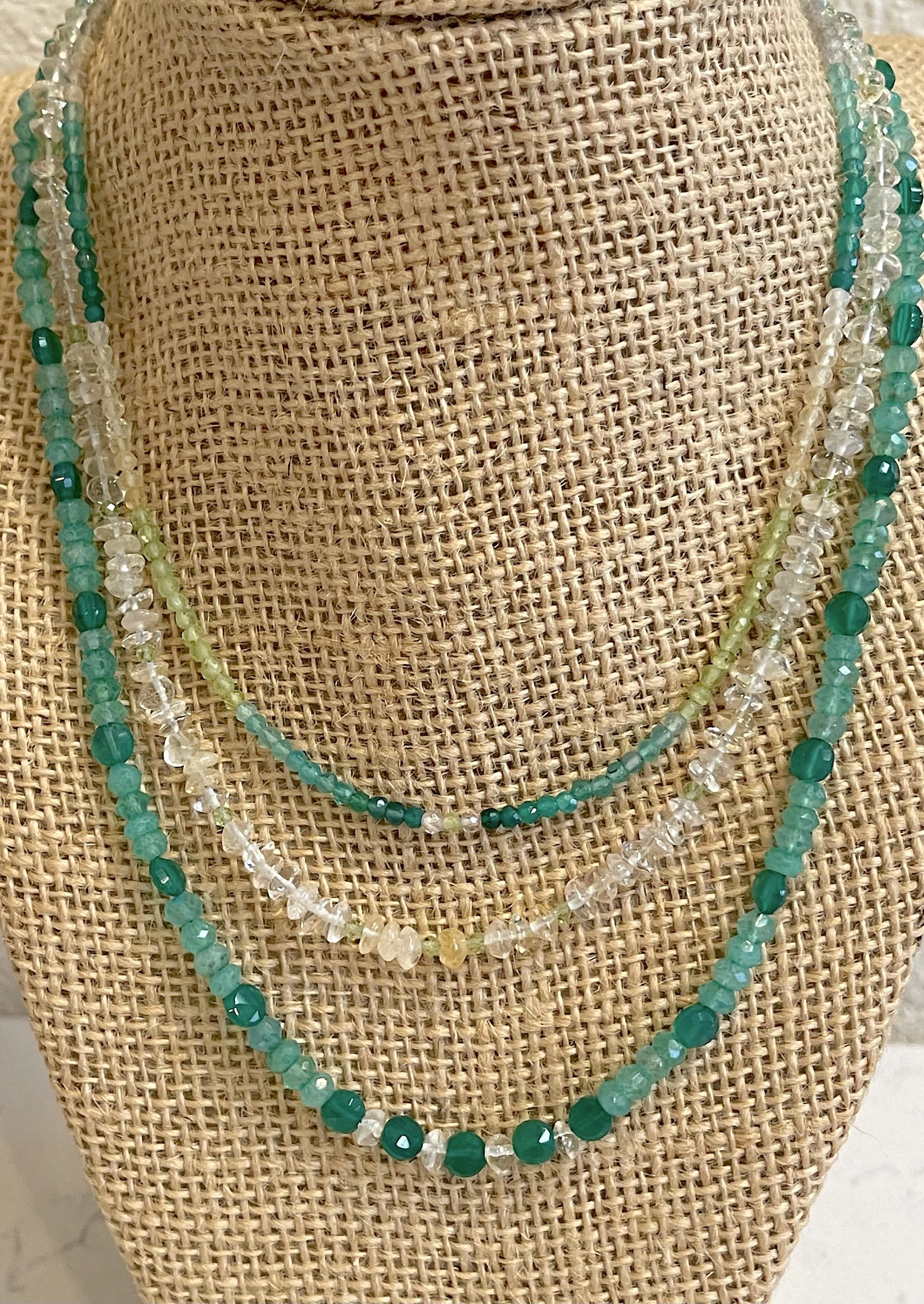 Verde closeup on stand-excelletn.jpg