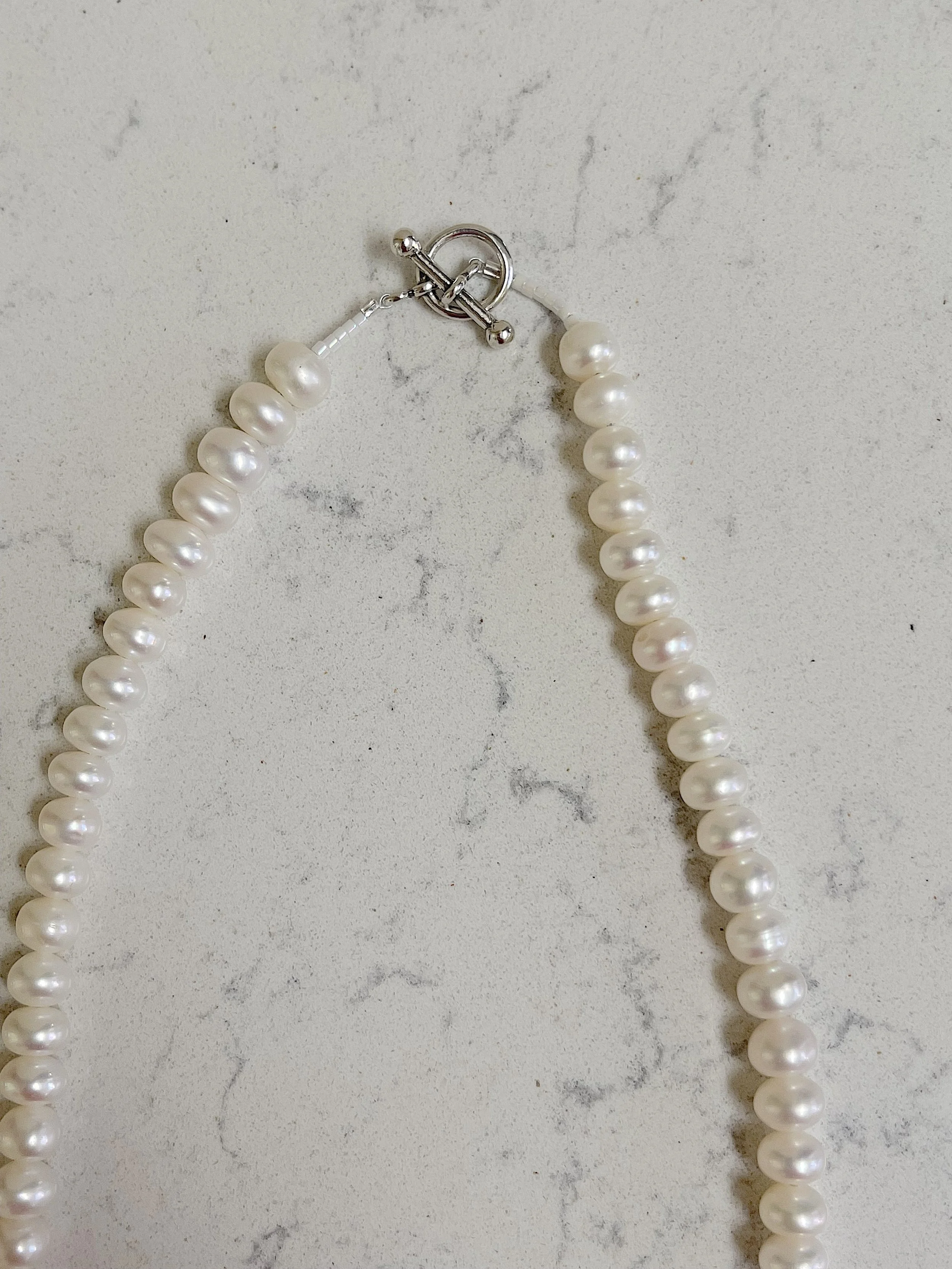white Button pearls clasp.jpg