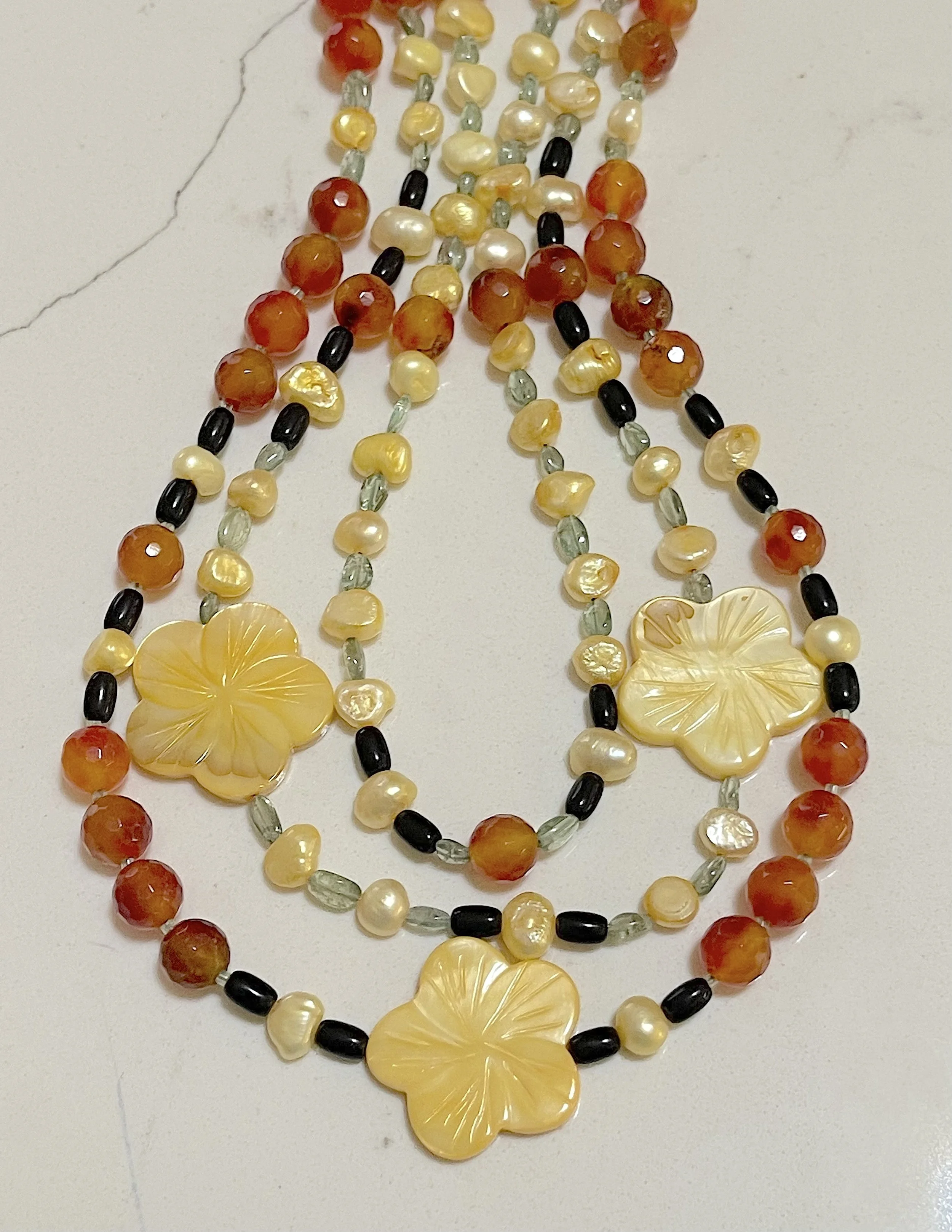 Bumble:marigold closeup.jpg