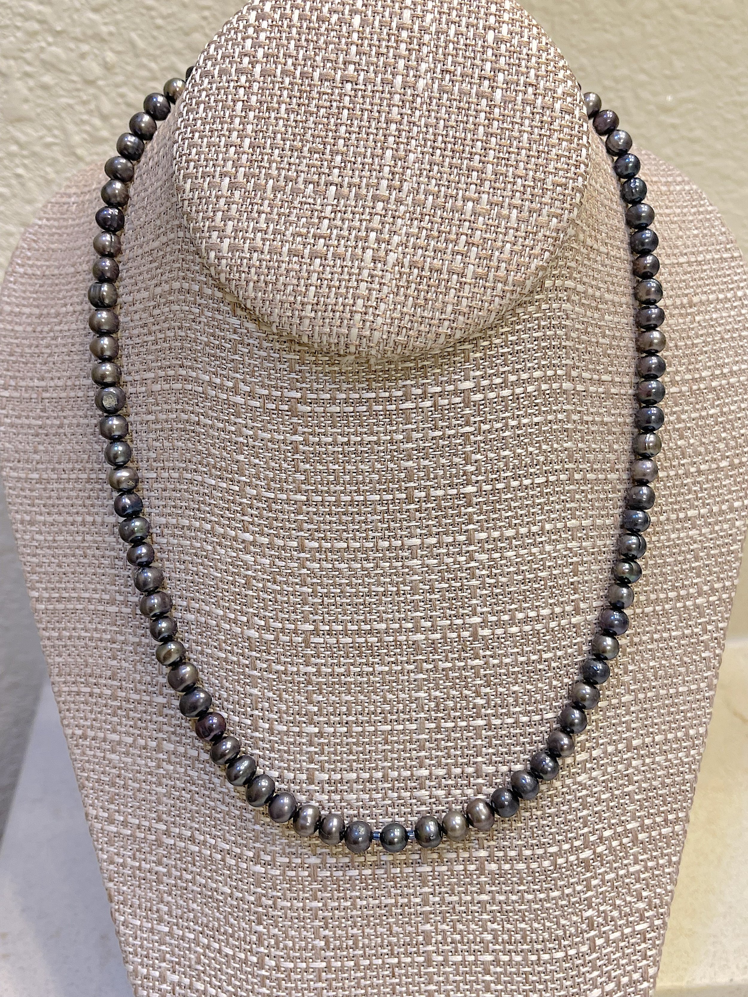 Peacock Pearls best.jpg