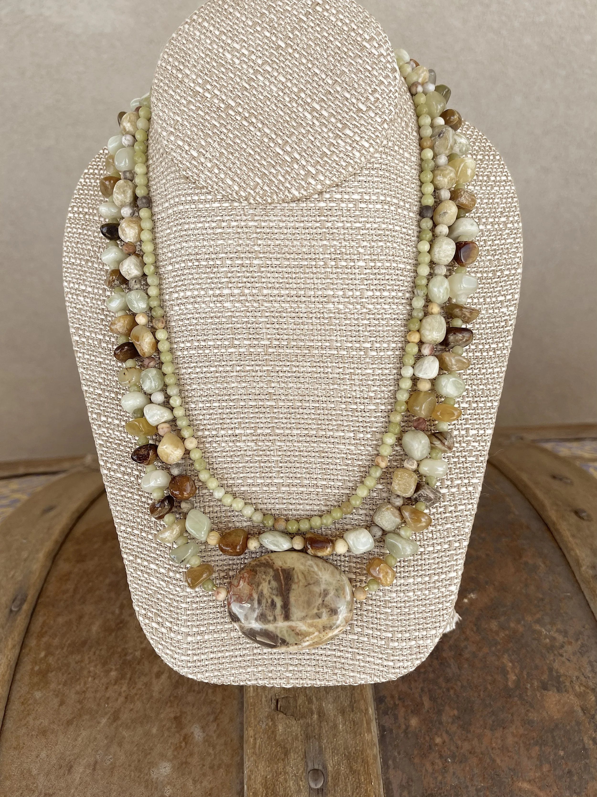 Southwest View on trunk-best.jpg