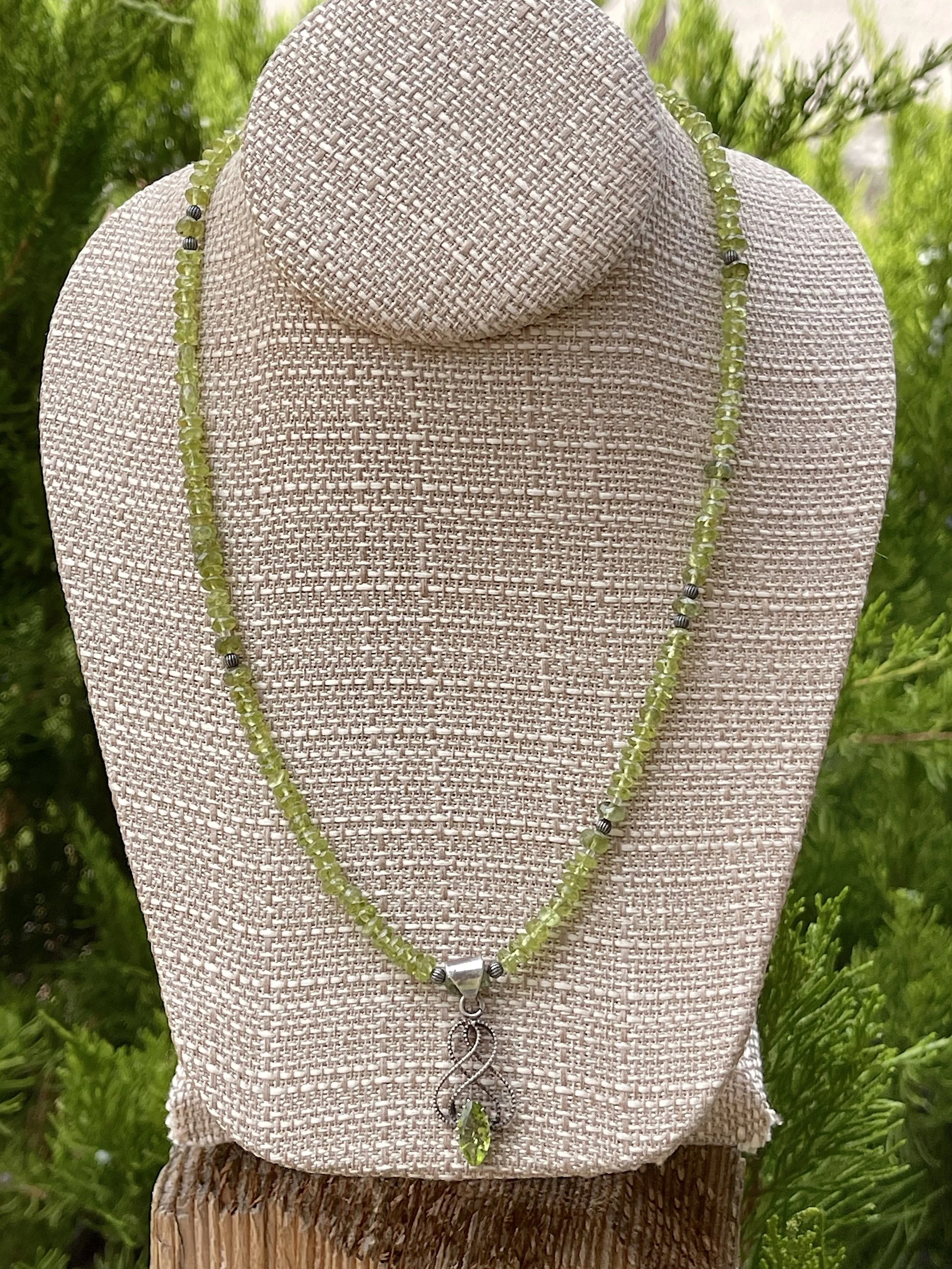 Peridot single juniper-verty good.jpg