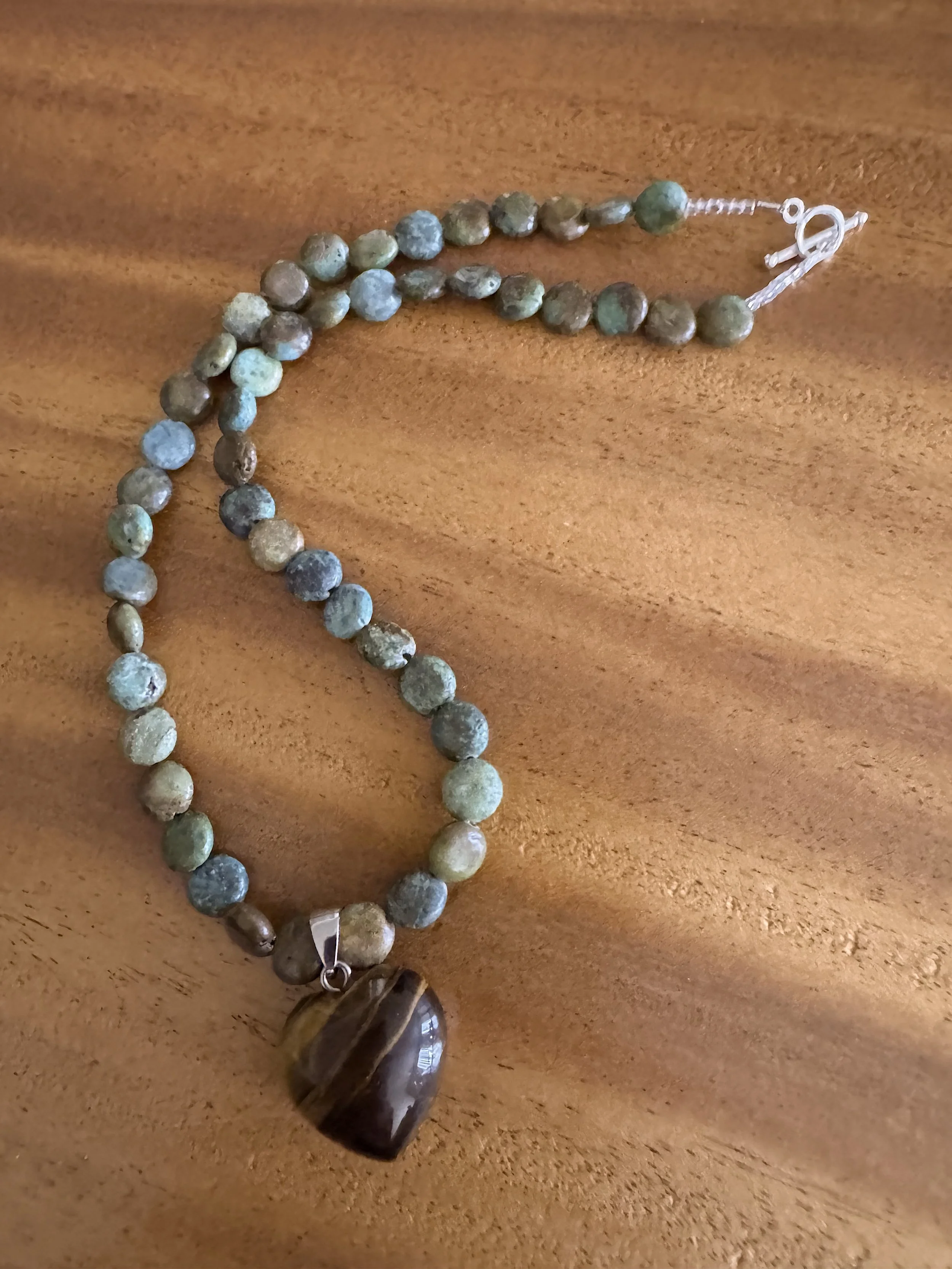 T & T curved but too blue.jpg