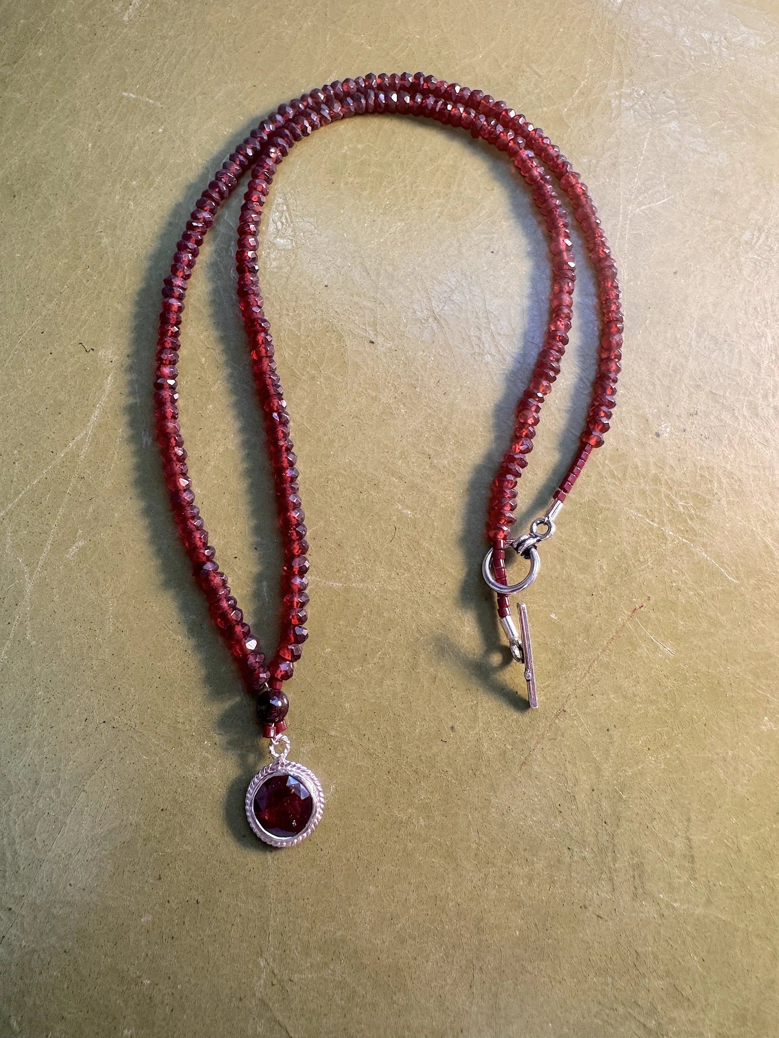 Faceted Garnets curved.jpeg