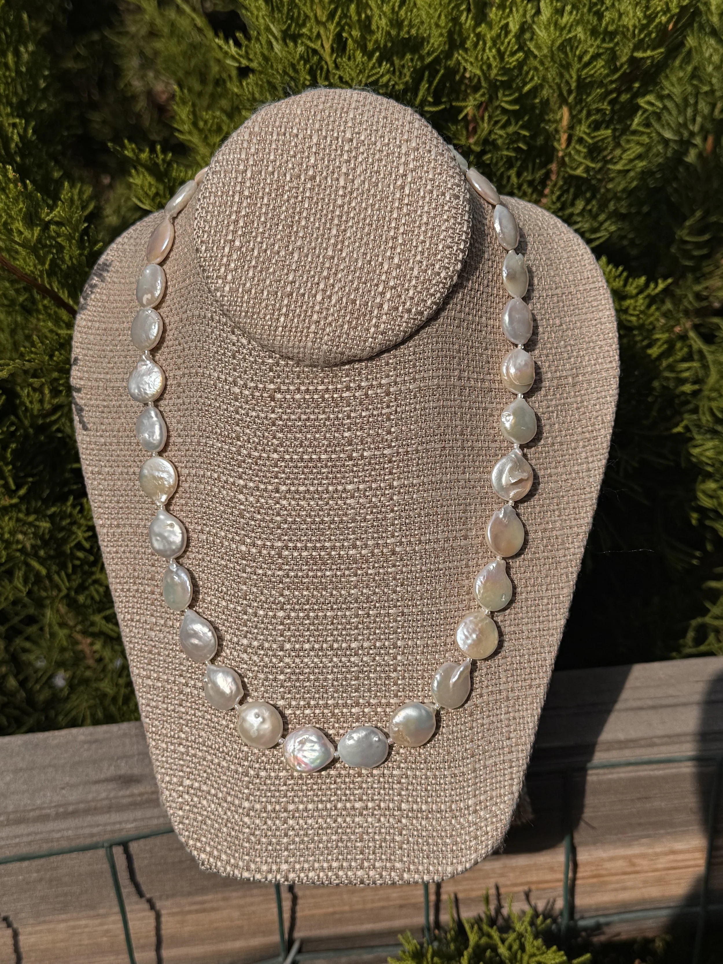 Coin Pearls juniper-very good.jpeg