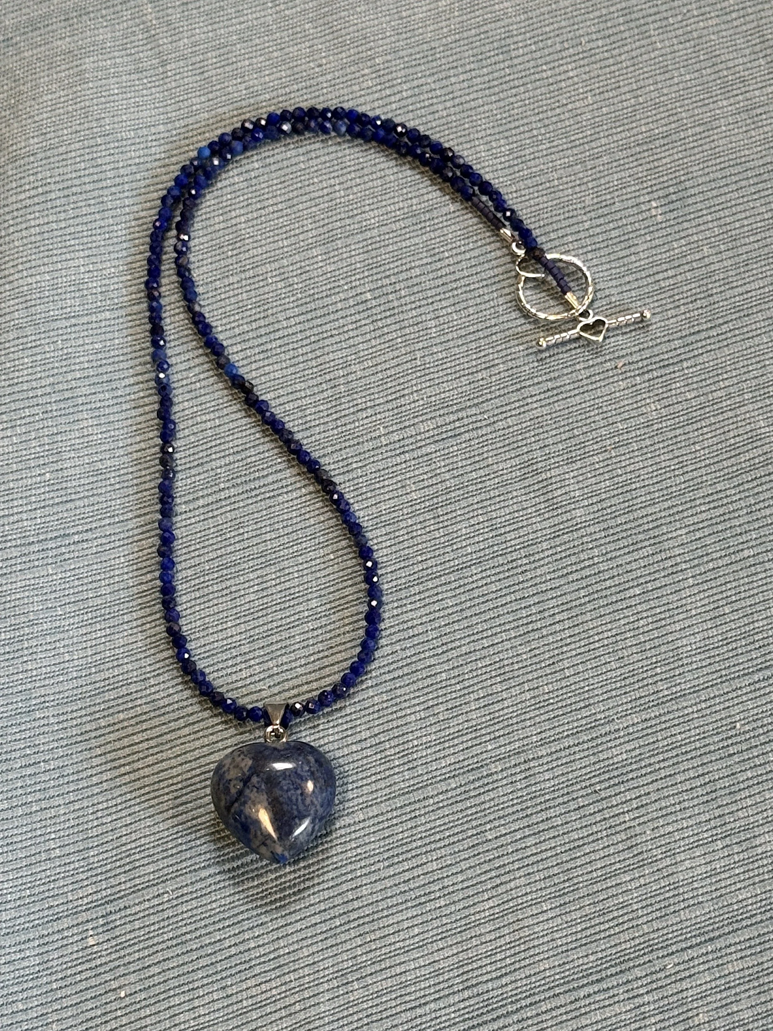 Lapis Lazuli heart curved.jpg