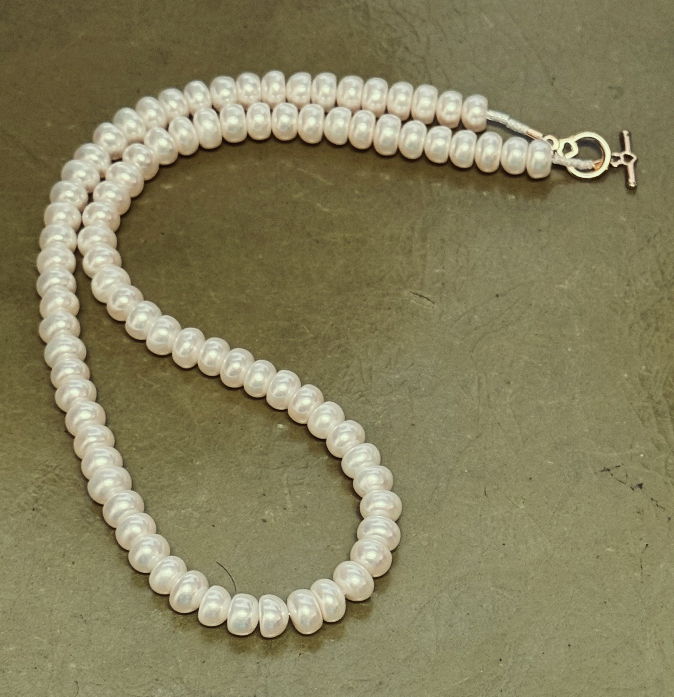 New Button Pearls curved.jpeg