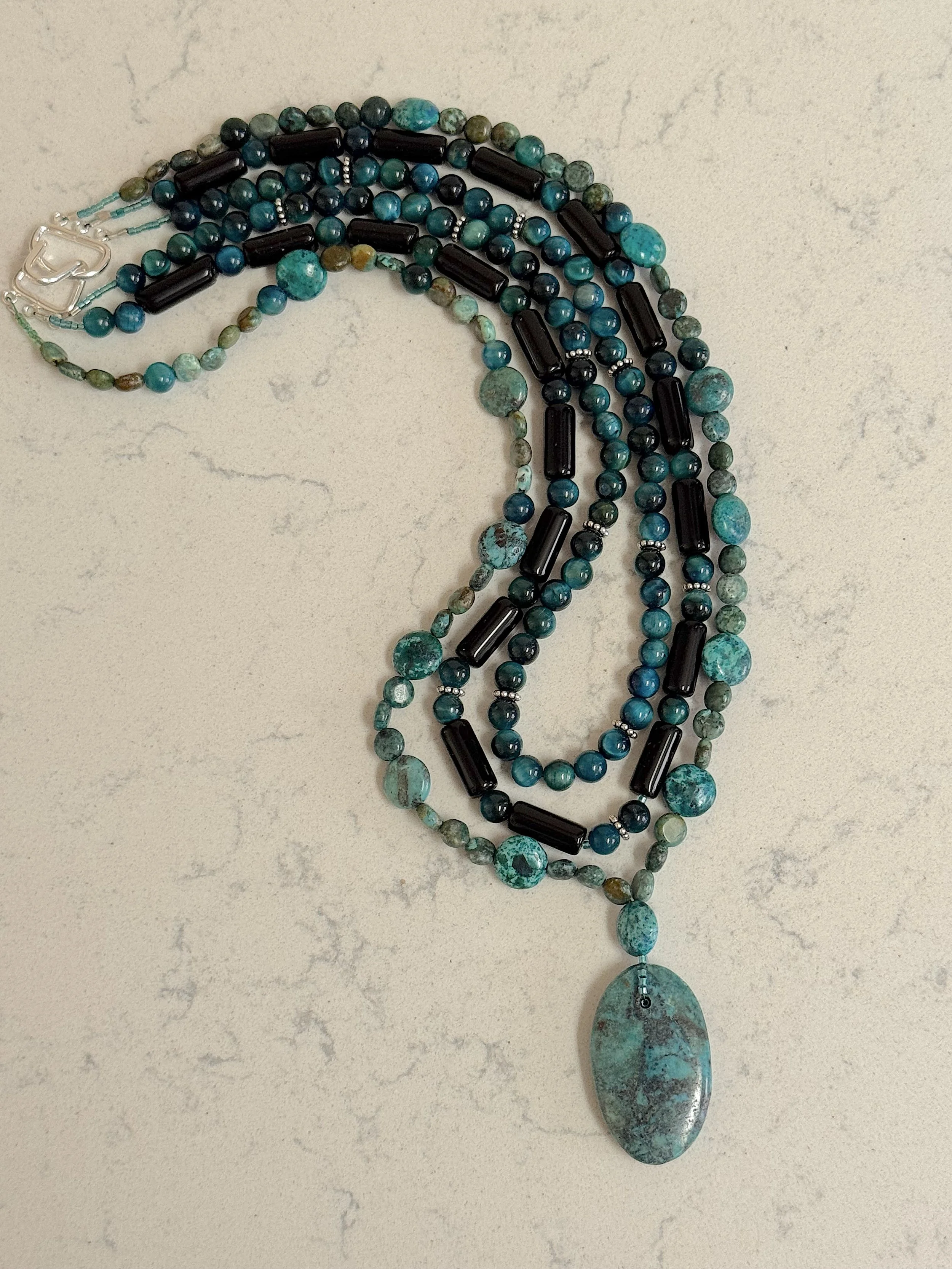 Madrid neckkace curved.jpeg (Copy)