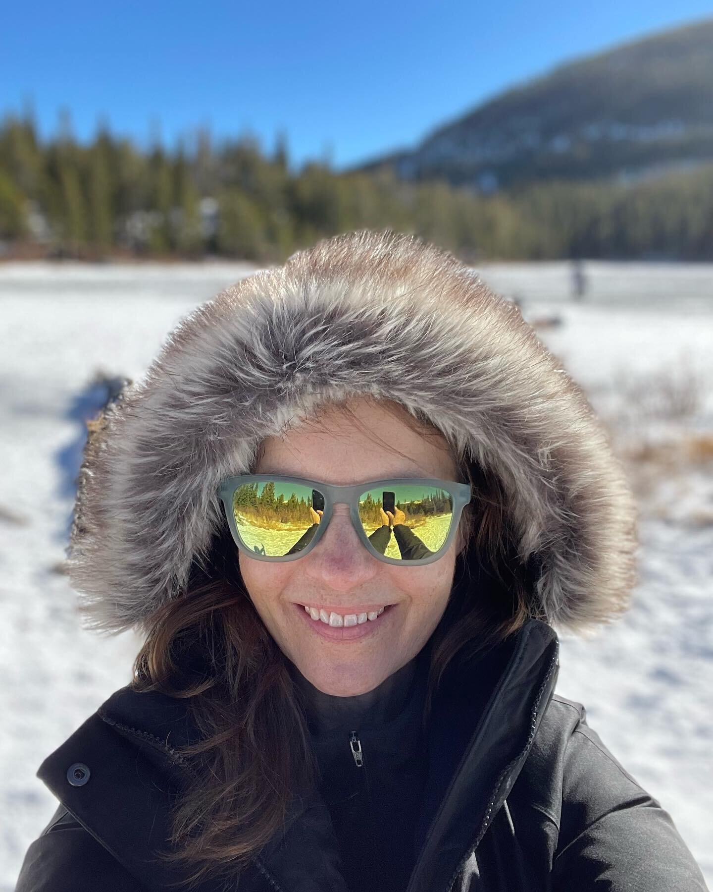 Mental health day, Colorado style. 
😊
😊
😊
Heck of a shoulder season with the trail mostly snow packed (yes to micro spikes!) but also dry and rocky and icy in patches. #coloradohiking #60hikeswithin60milesdenver #lostlake #snowytrail #exploremore 