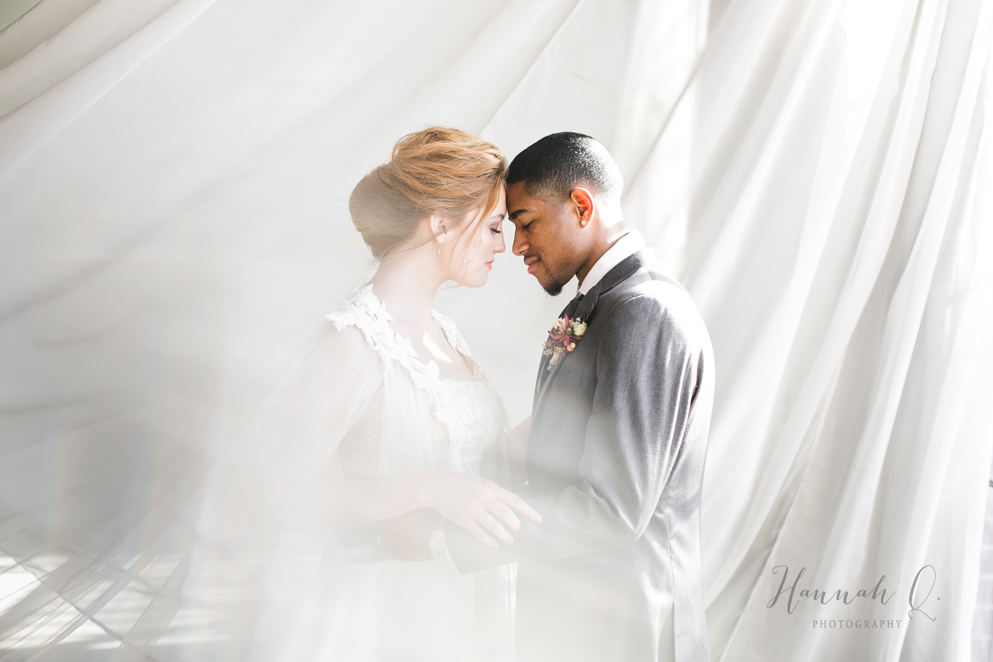 I used a crystal here right next to the lens to get that prism glow.
