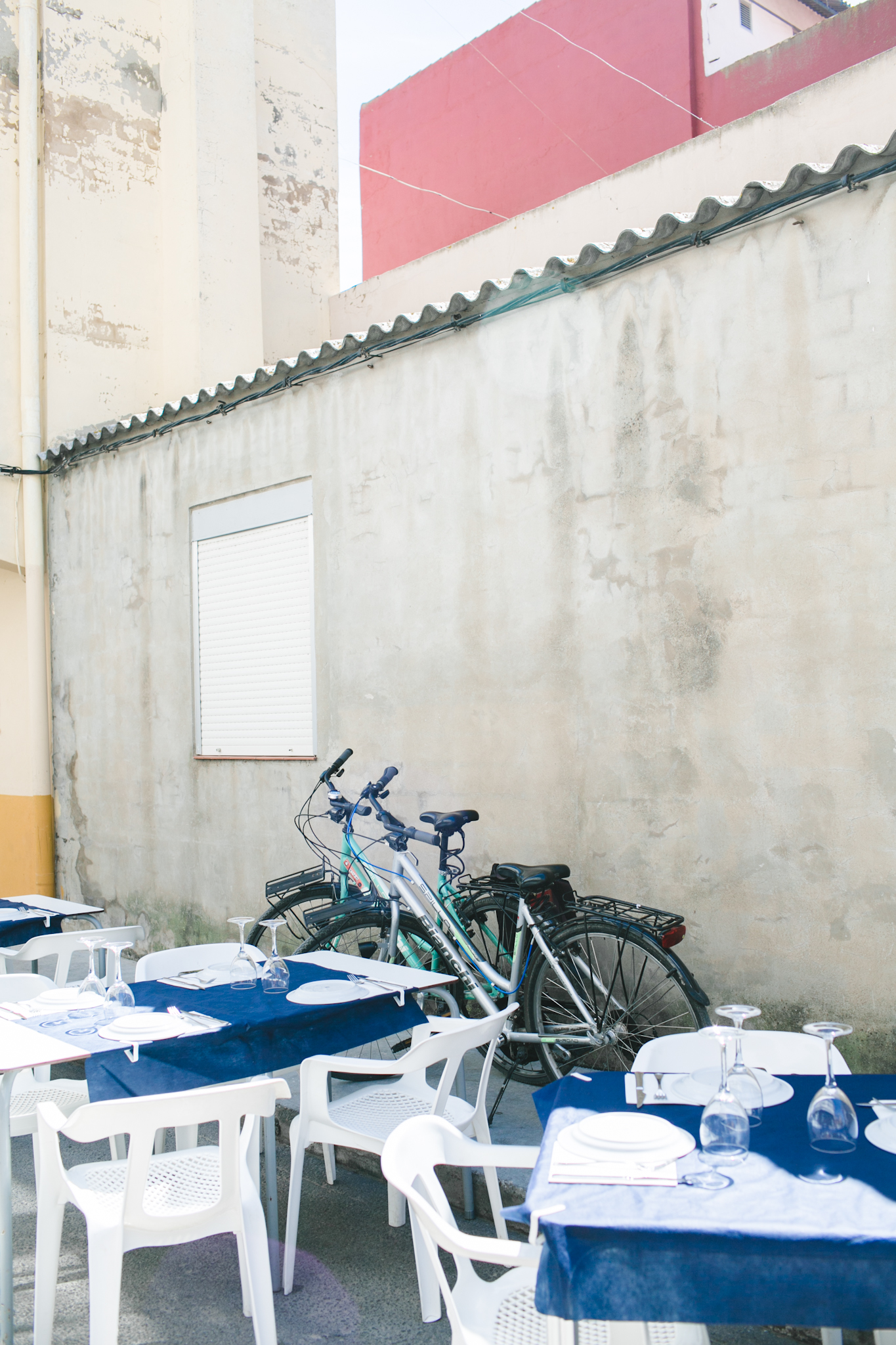 We biked to La Palmar, a small village on the other side of the lagoon. We parked our bikes to dine at a restaurant called Bon Aire.